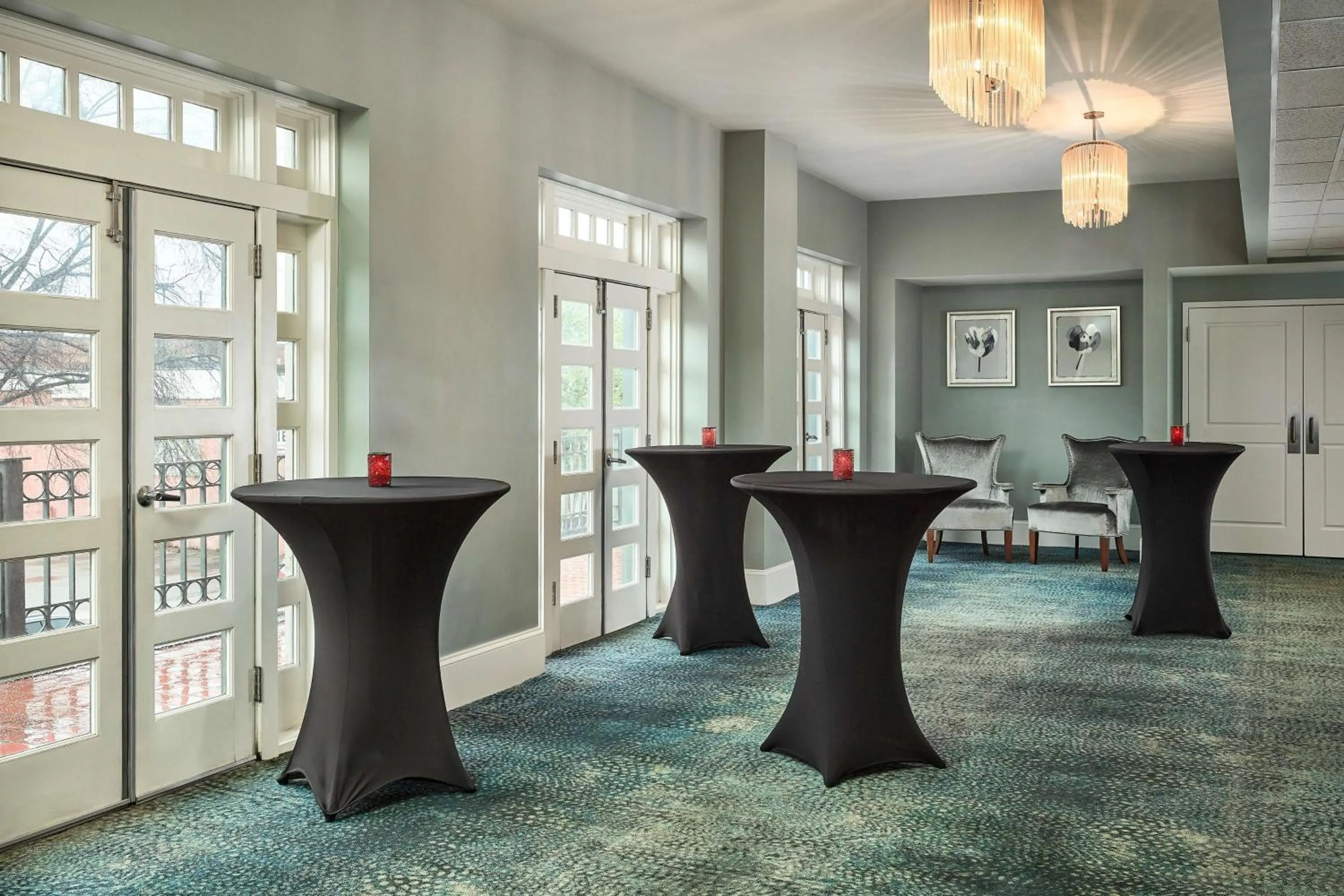 Meeting/conference room in Redmont Hotel Birmingham - Curio Collection by Hilton