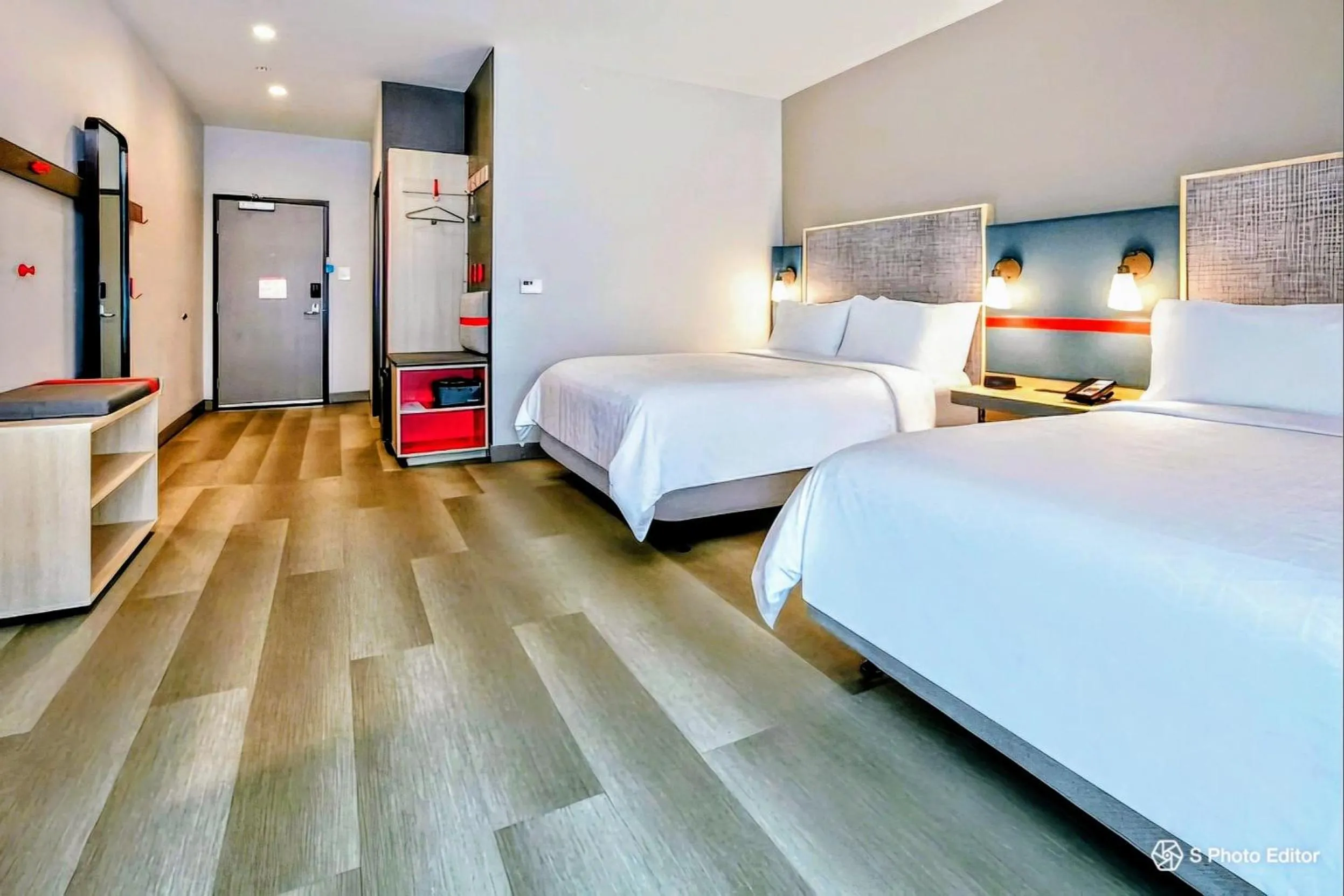 Bed in Americas Best Value Inn Providence-North Scituate