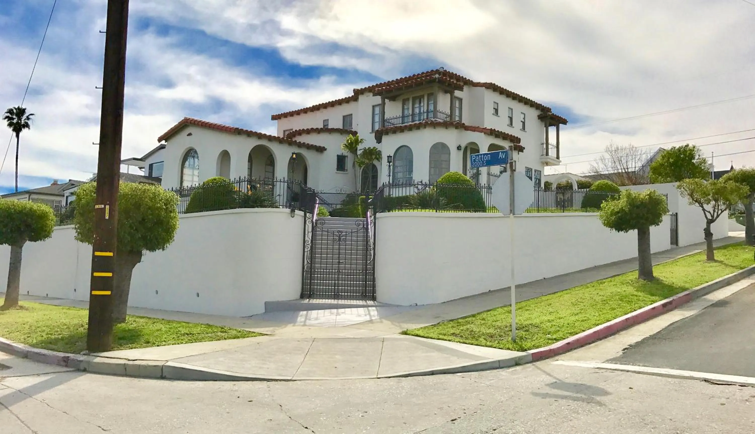 Property building in SpanishFairytale4bd3ba