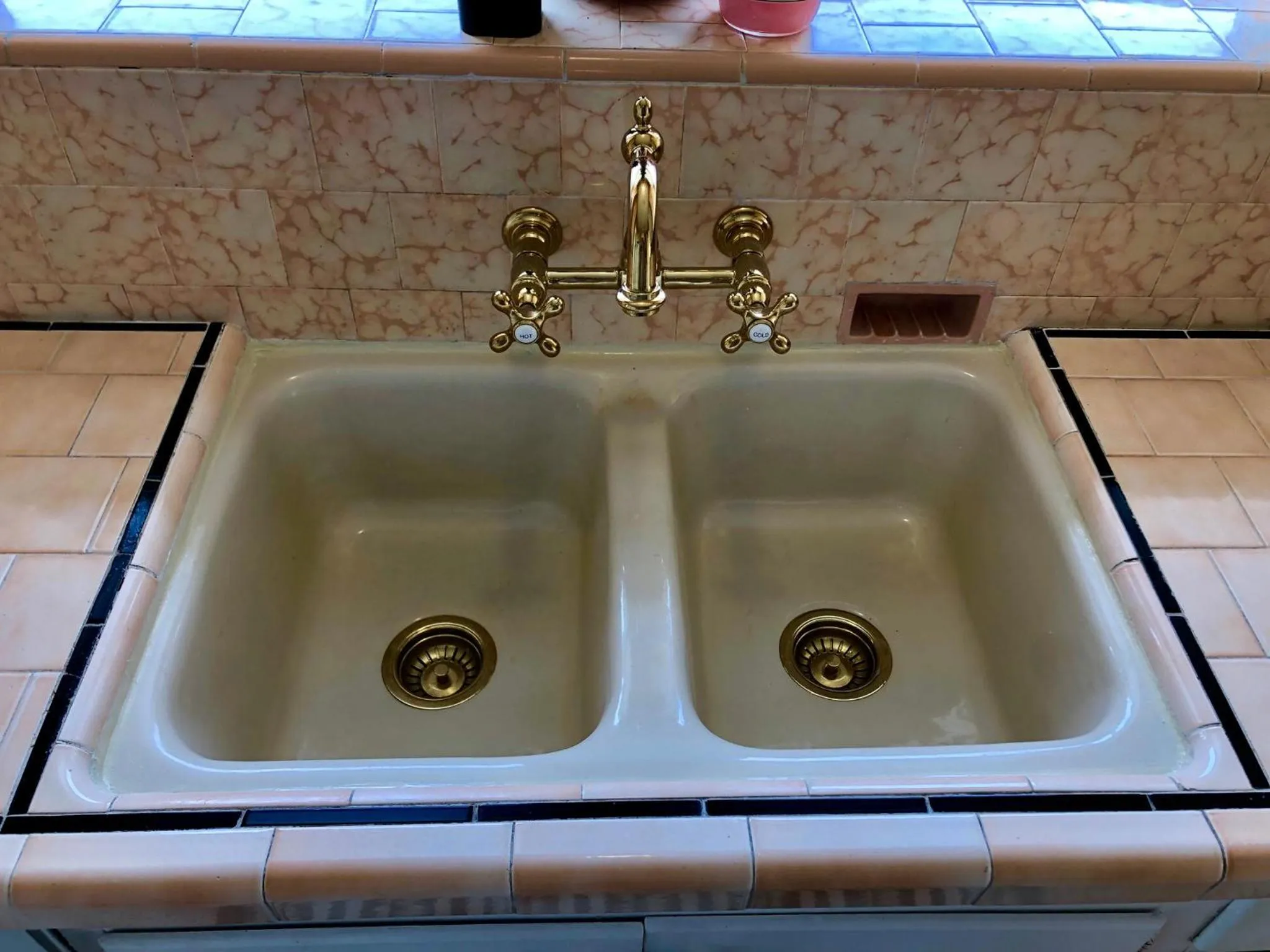 kitchen in SpanishFairytale4bd3ba