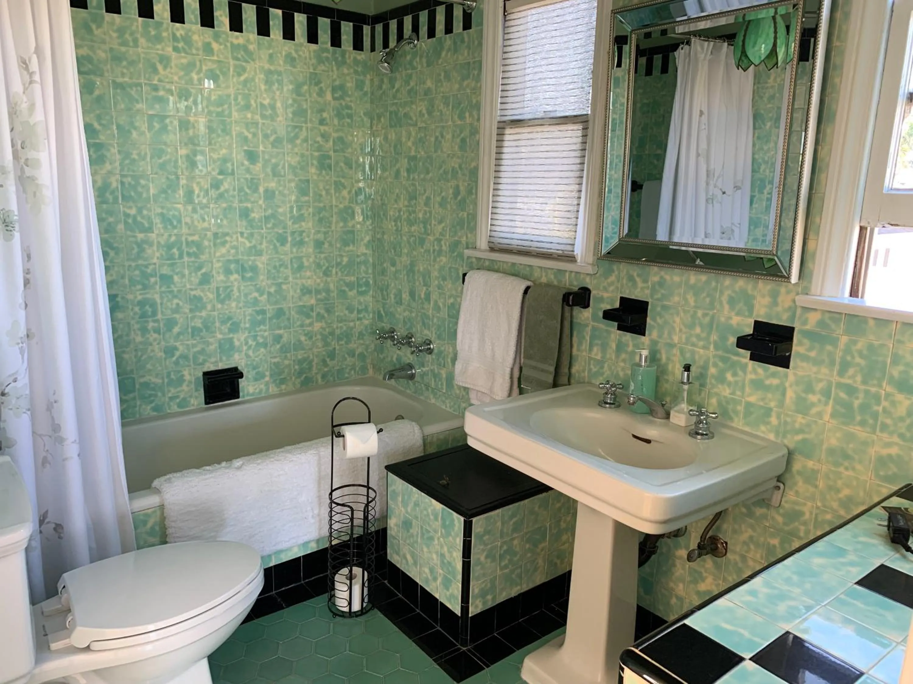 Shower in SpanishFairytale4bd3ba