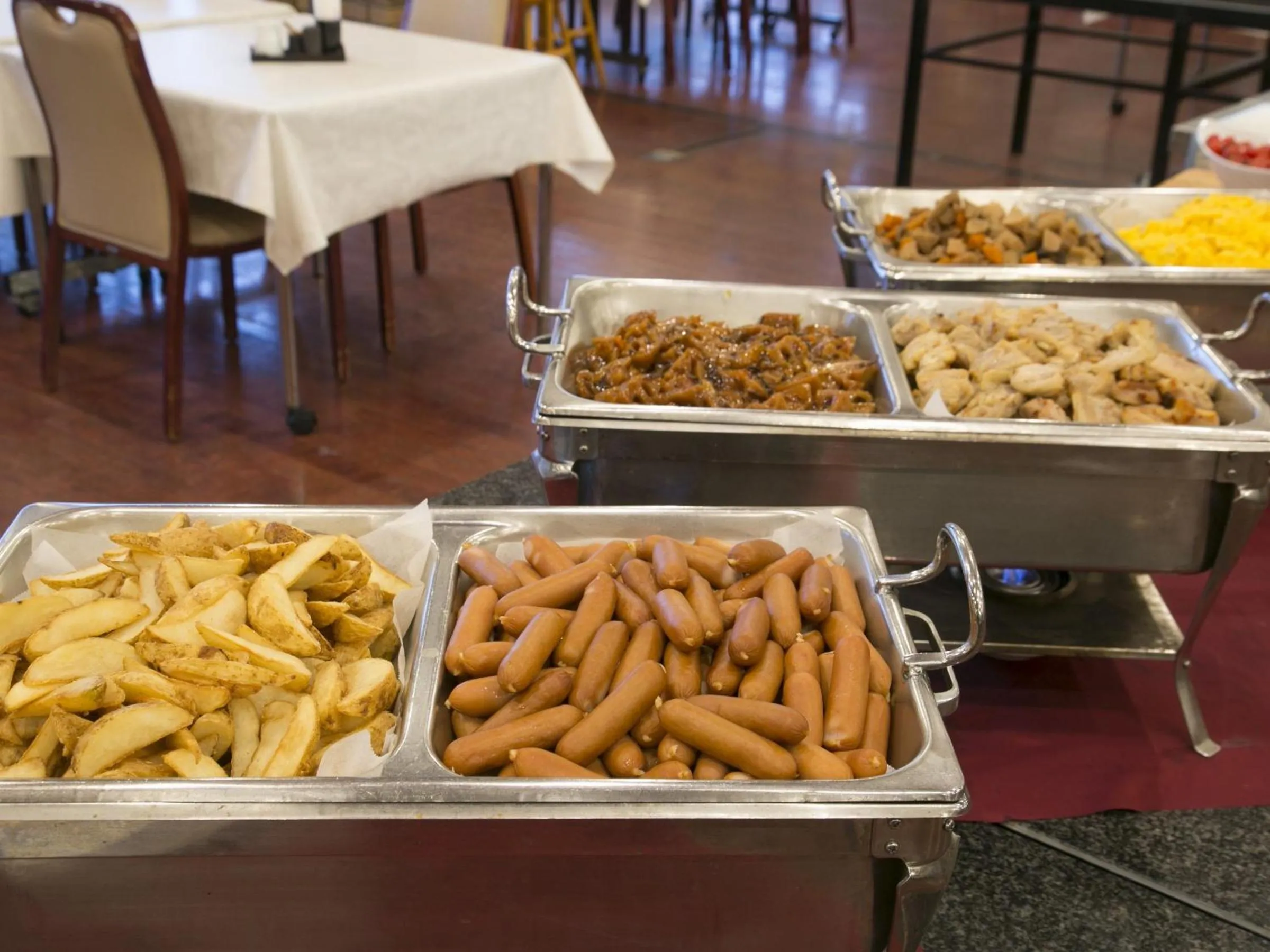 Buffet breakfast in Hiranoya