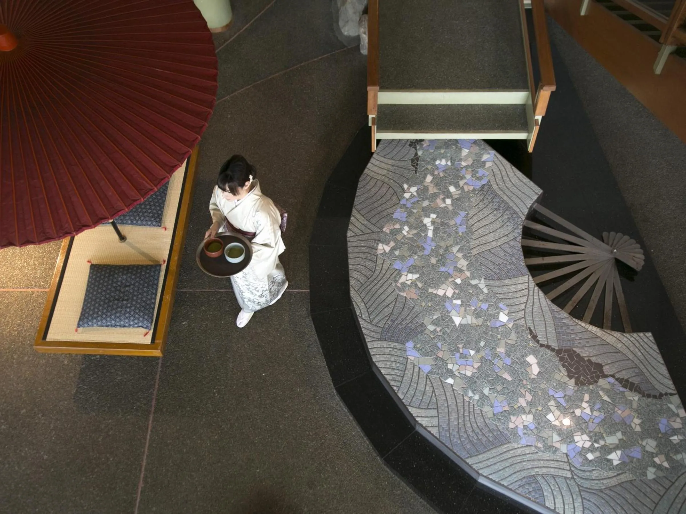 Area and facilities in Hiranoya