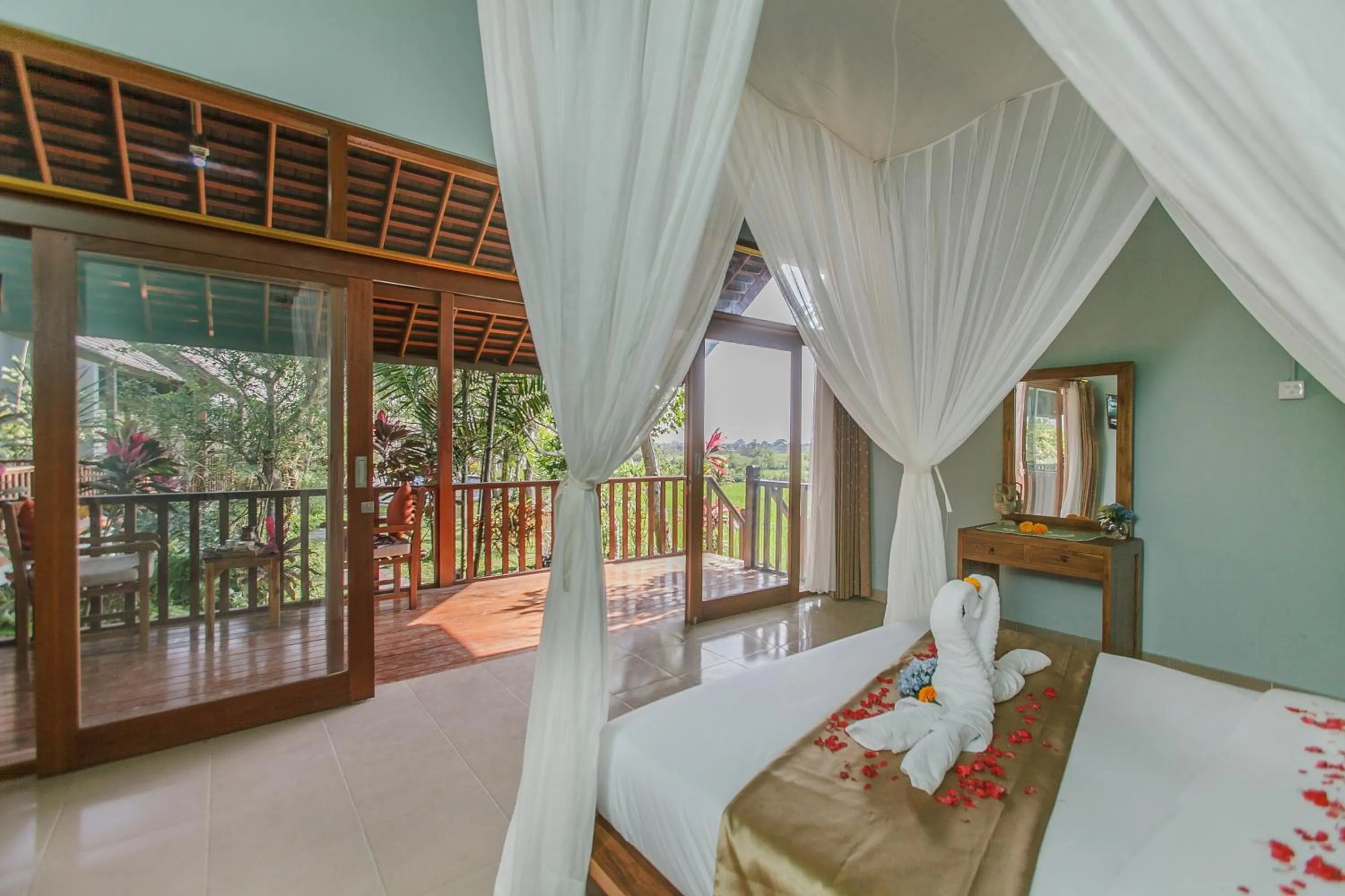 Balcony/Terrace, Bed in Villa D'Carik Bali