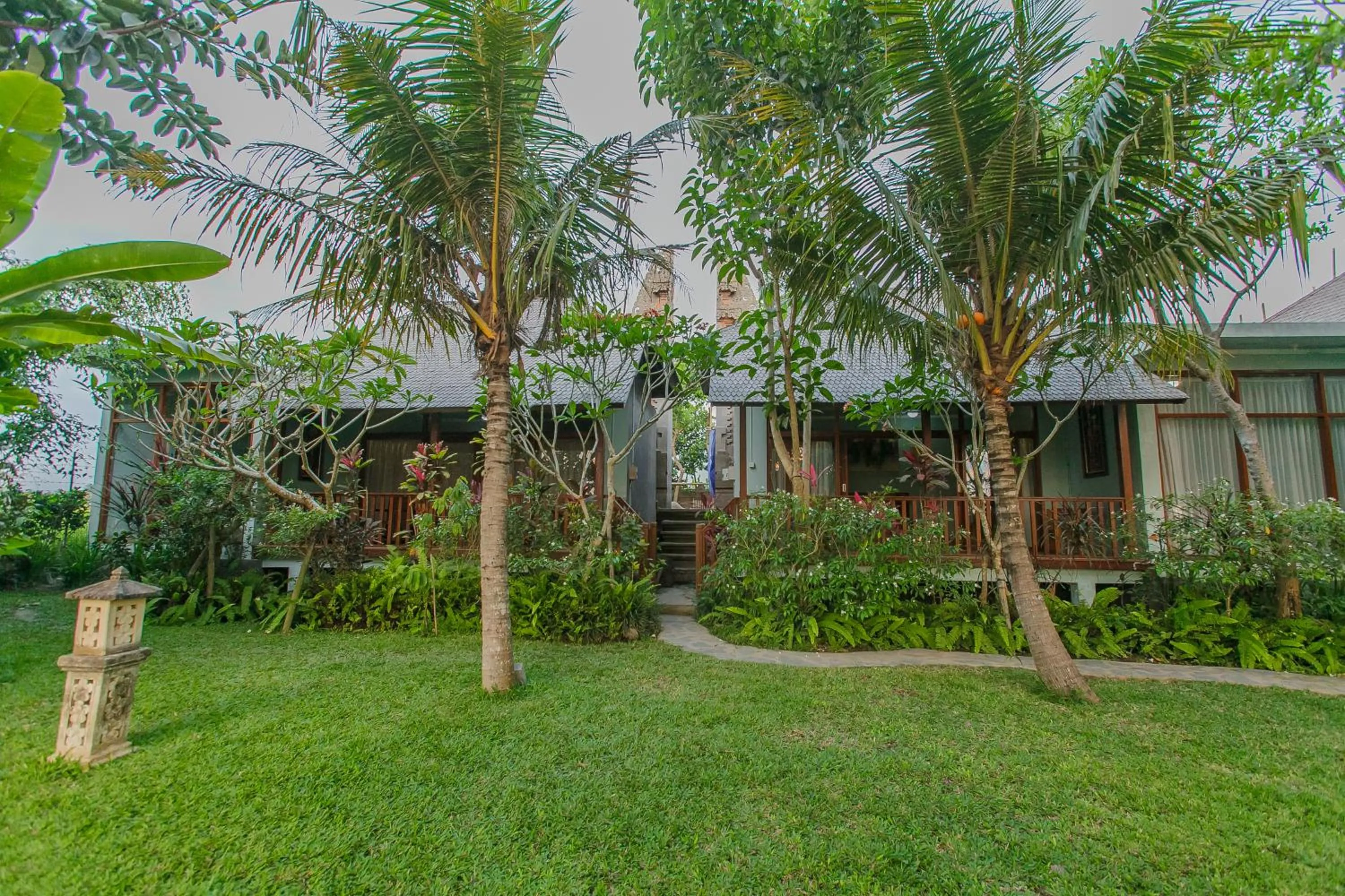 Facade/entrance in Villa D'Carik Bali