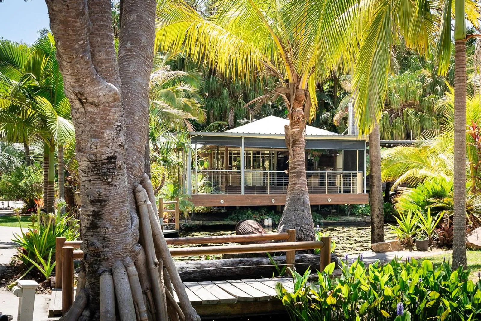 Property building in 1770 Getaway Villas