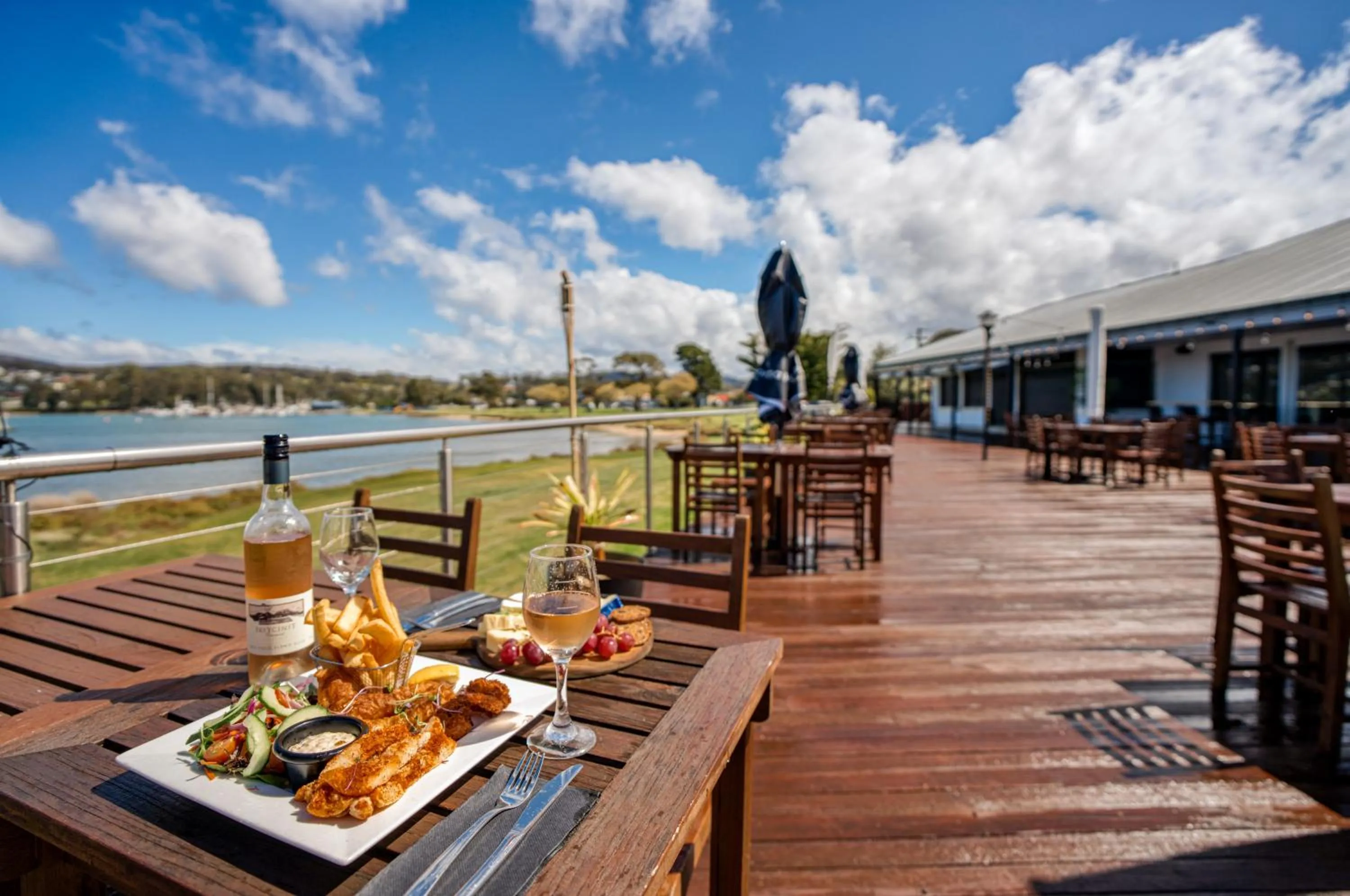 Property building in Panorama Hotel St Helens