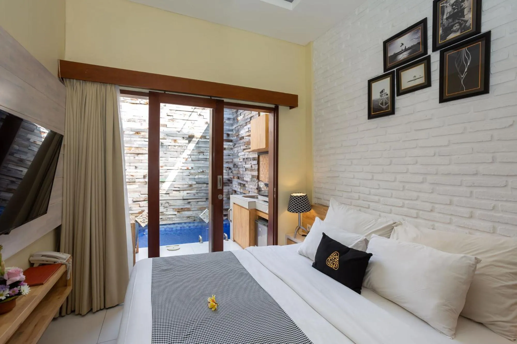 Bedroom, Bed in Paisa Seminyak Living