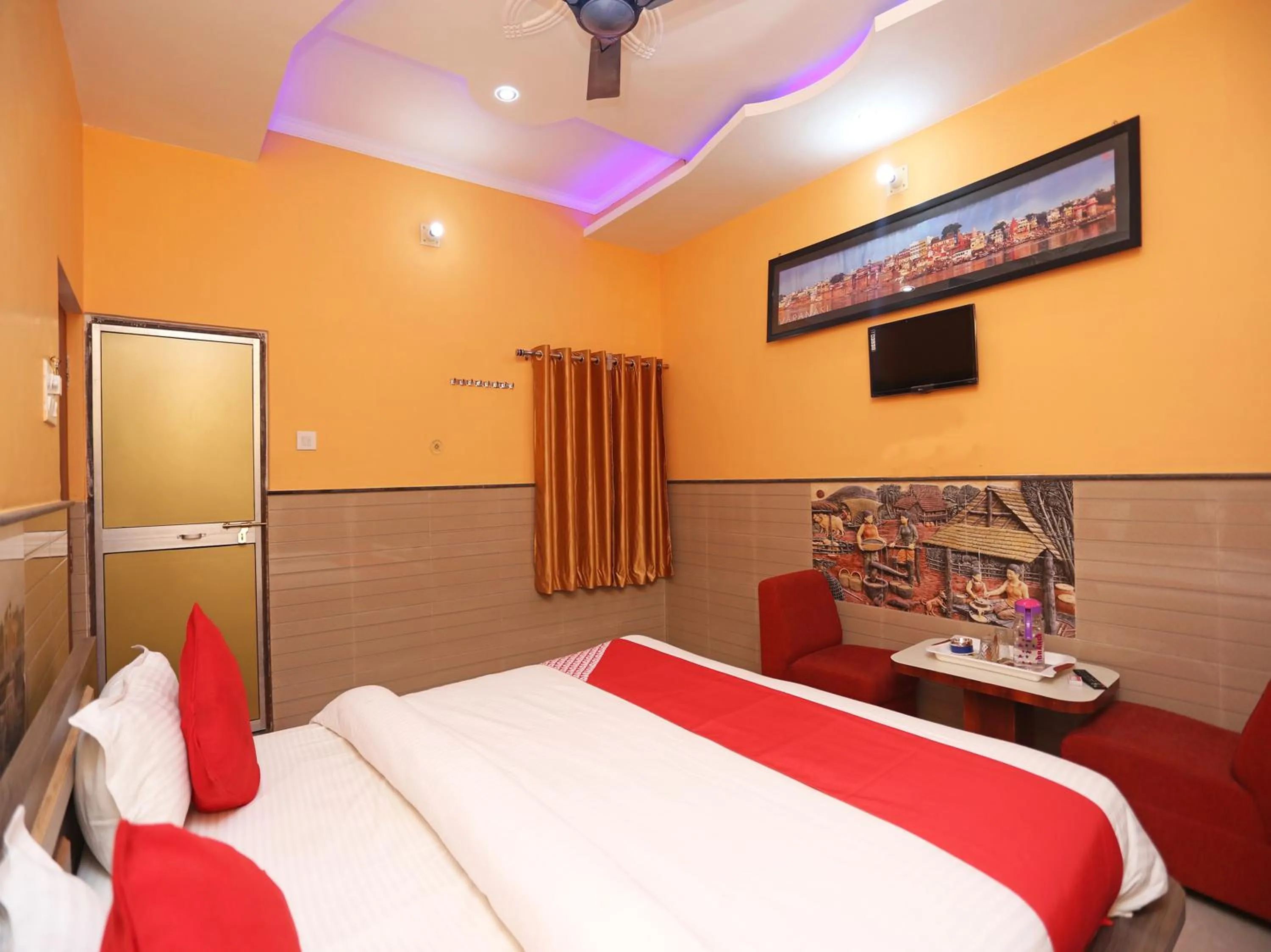 Bedroom, Bed in Hotel Bachchan Palace