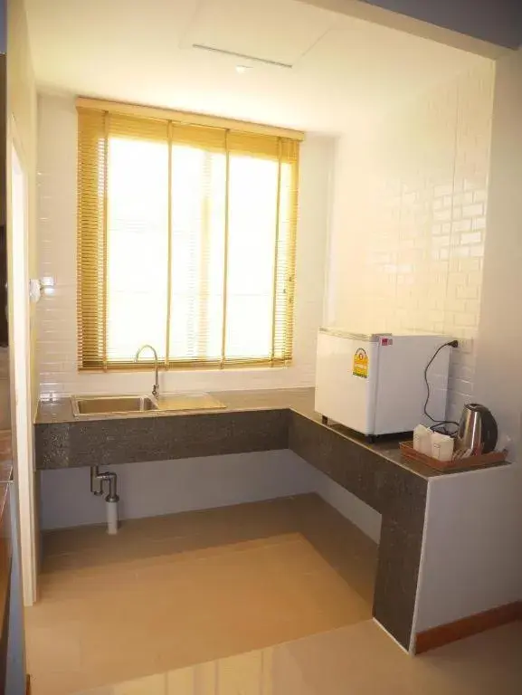 Standard King Room - single occupancy in Look at Home Lamphun Standard King Room - single occupancy in Look at Home Lamphun