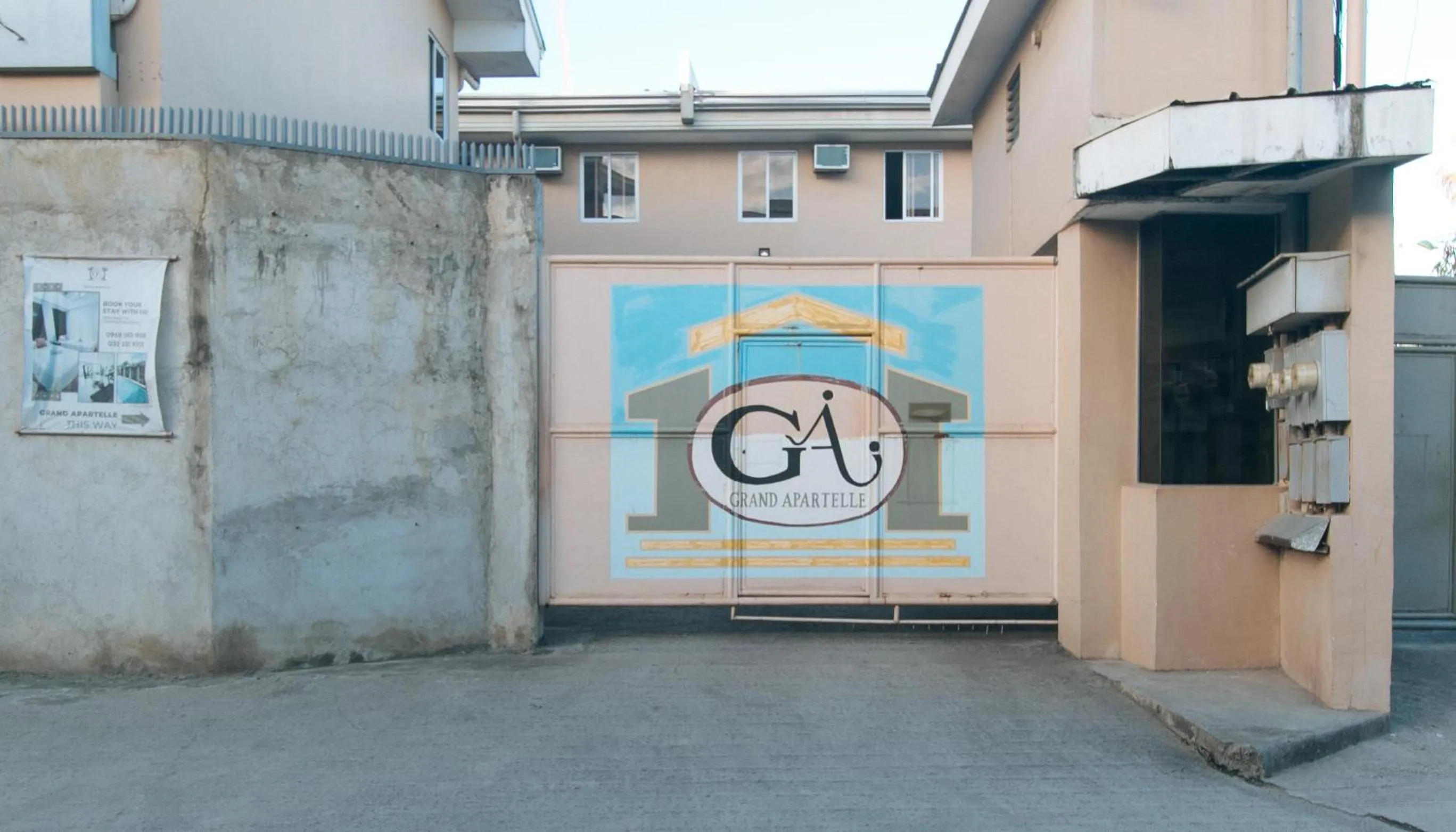 Day in RedDoorz at Grand Apartelle Hernan Cortes Cebu