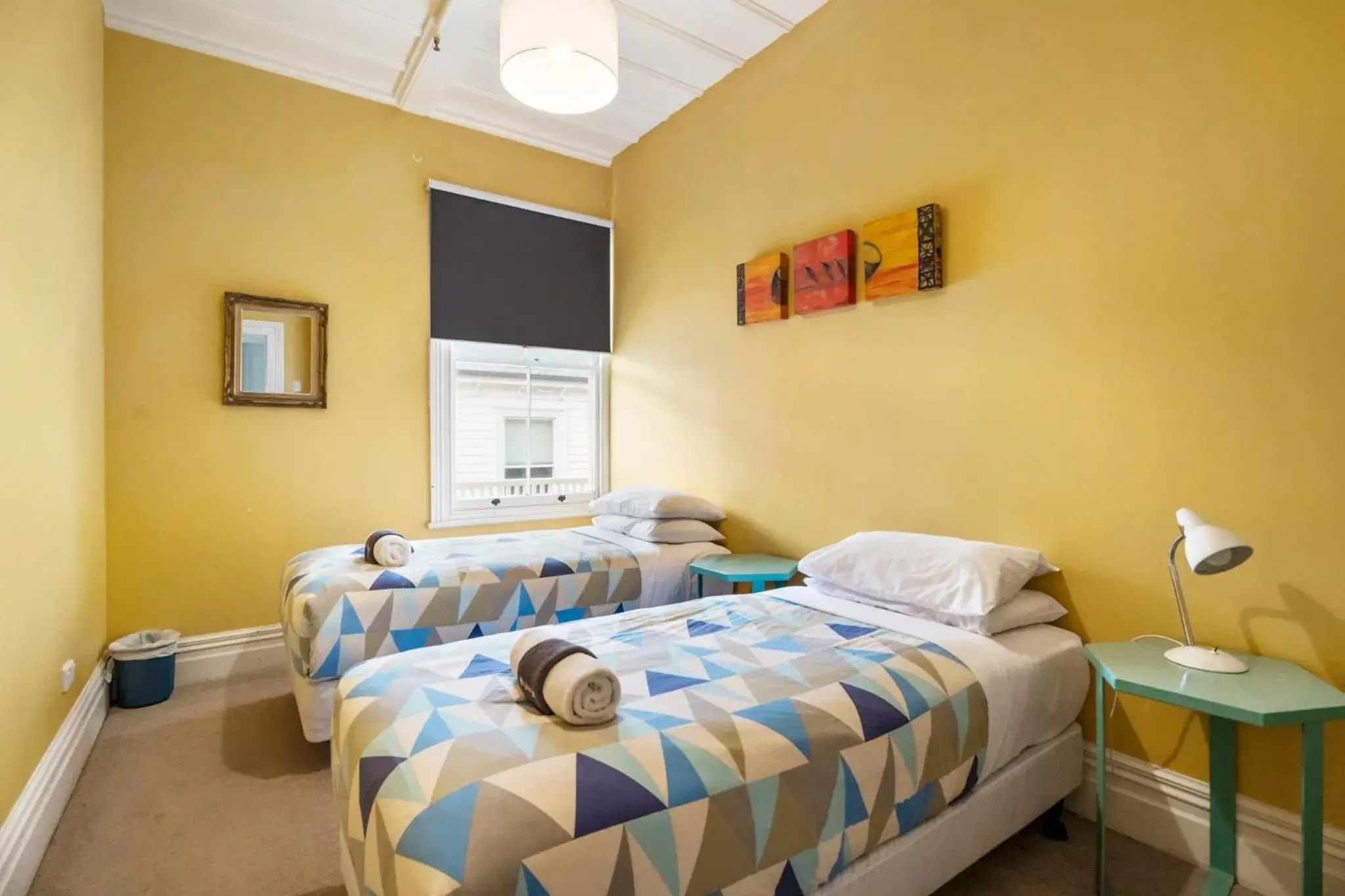 Twin Room with Shared Bathroom in Verandahs Parkside Lodge Twin Room with Shared Bathroom in Verandahs Parkside Lodge