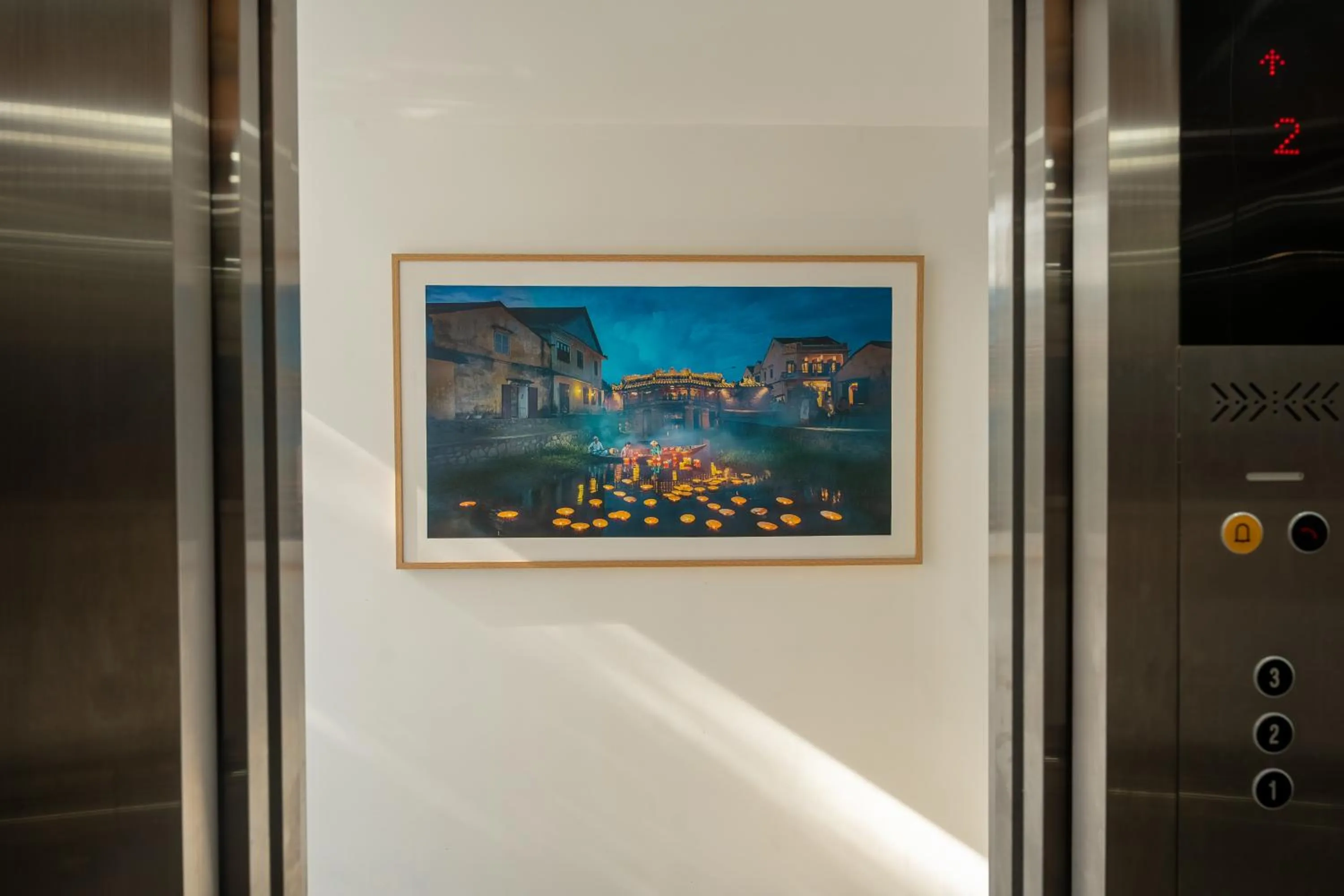 elevator in Shoreline Stay