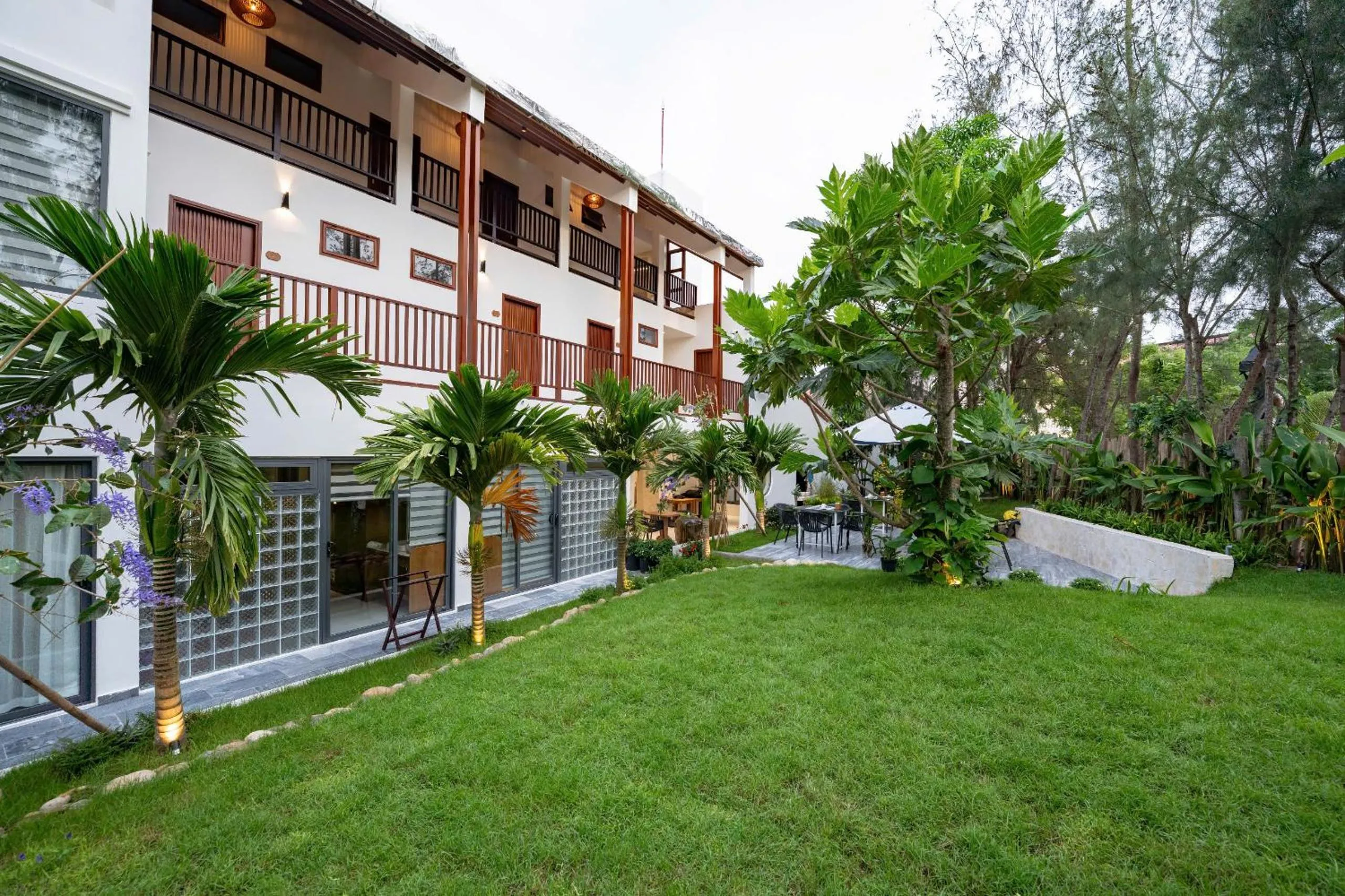 Property building in Shoreline Stay