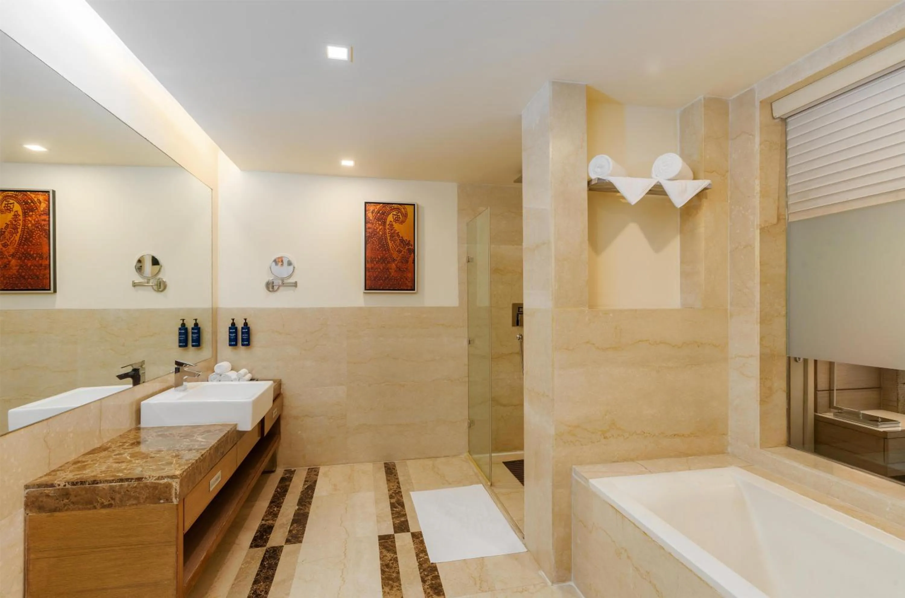 Bathroom in Radisson Blu Hotel, Greater Noida