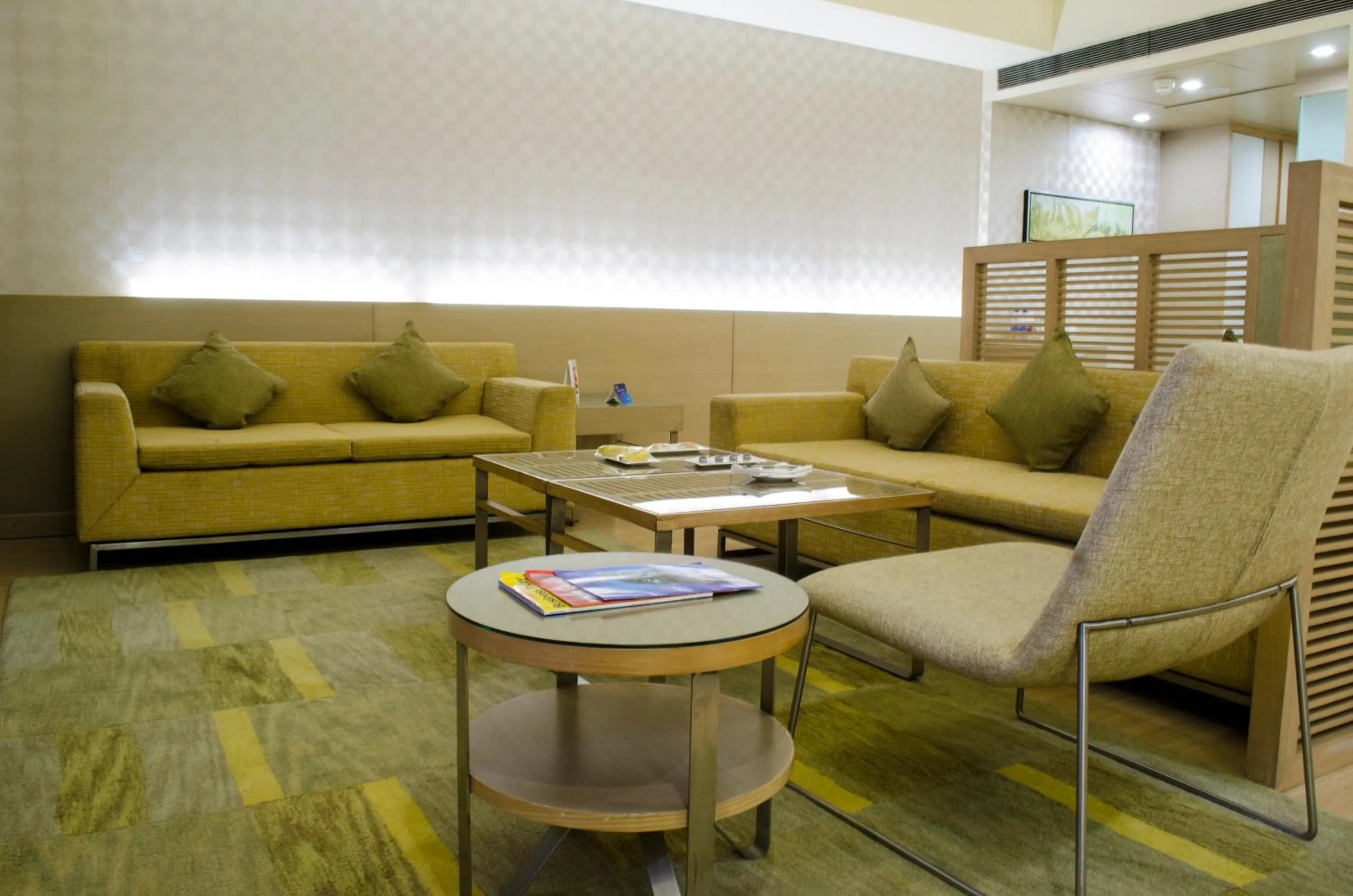 Living room in Radisson Blu Hotel, Greater Noida