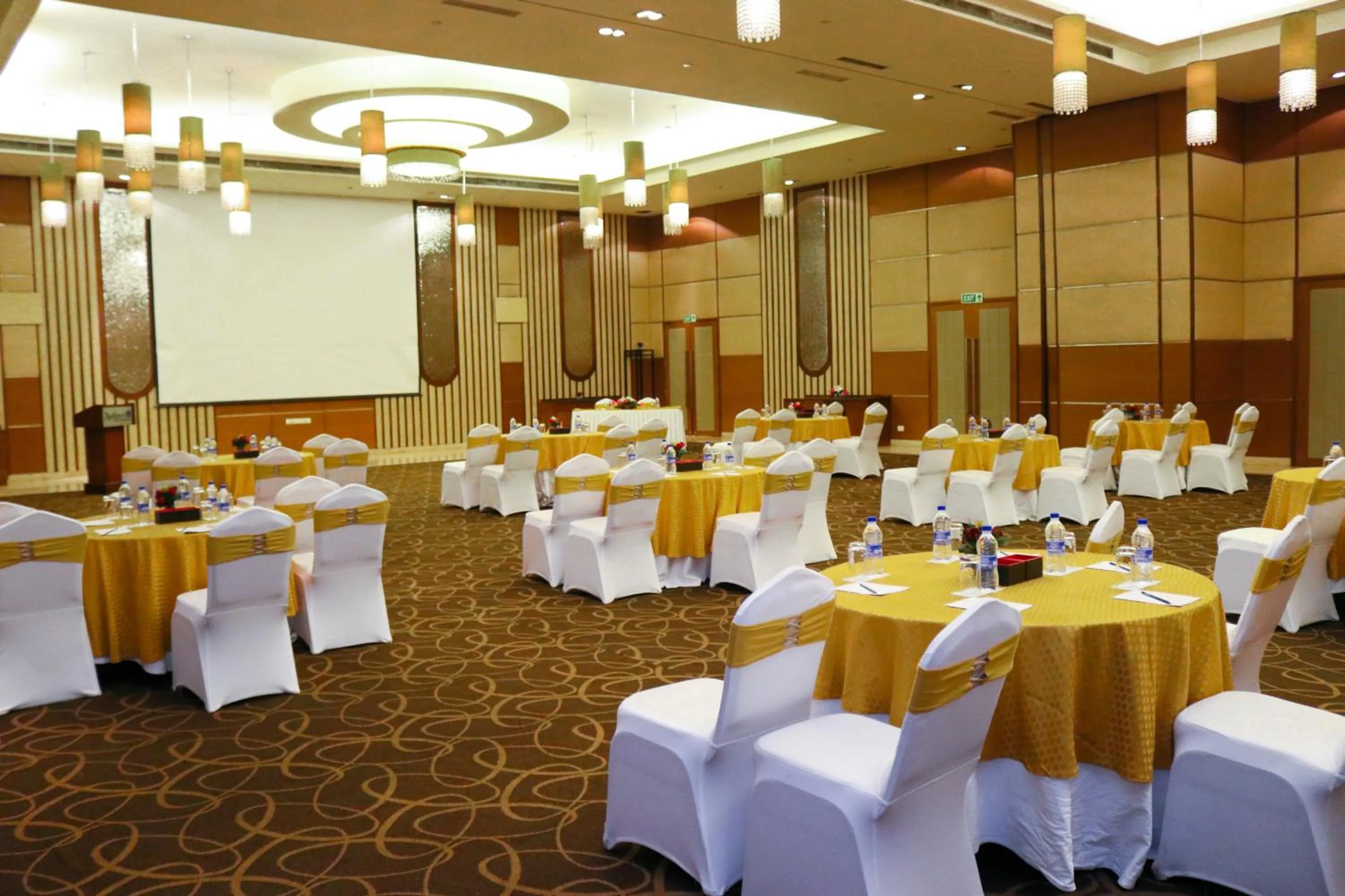 Banquet/Function facilities in Radisson Blu Hotel, Greater Noida