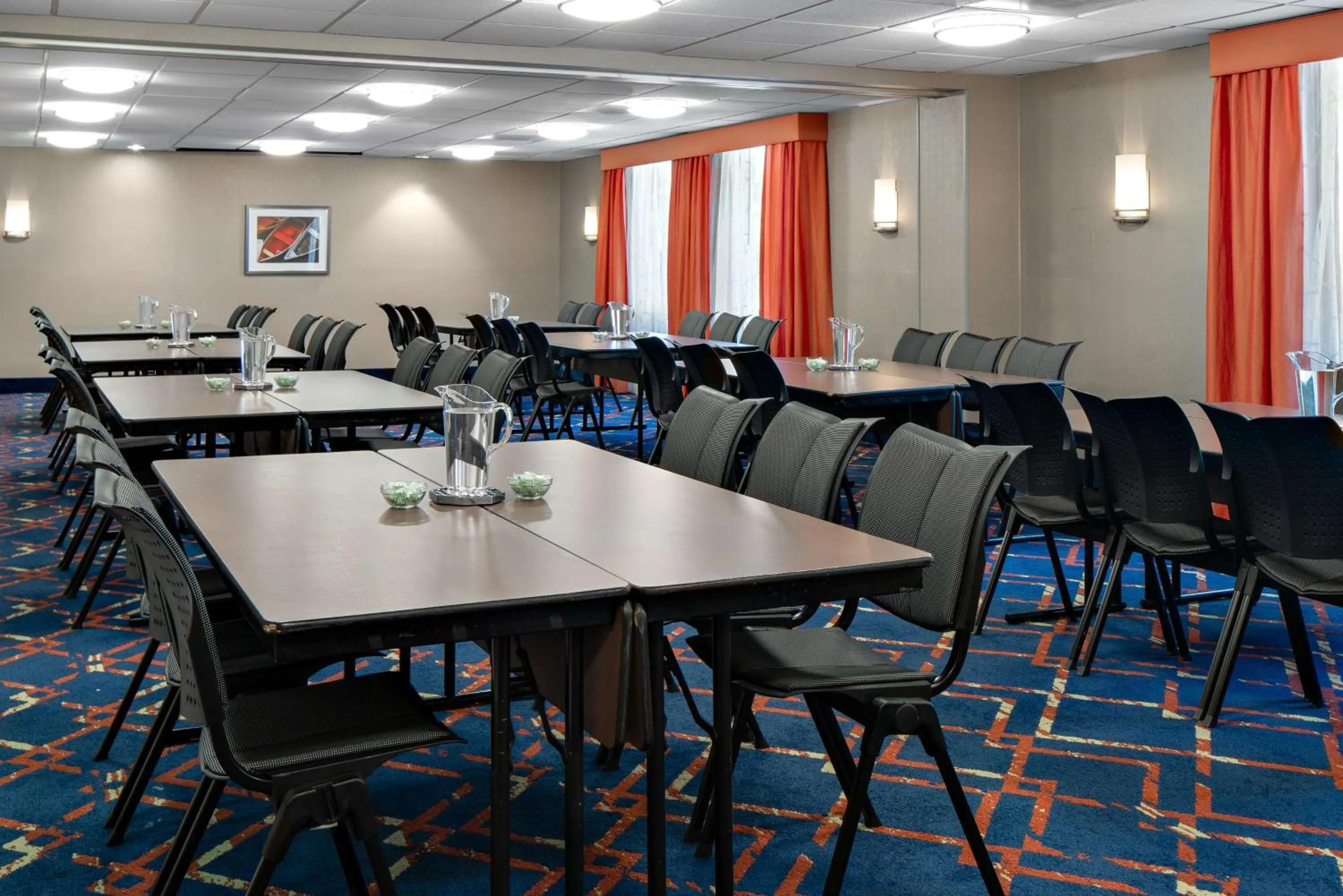 Meeting/conference room in Hampton Inn & Suites Annapolis