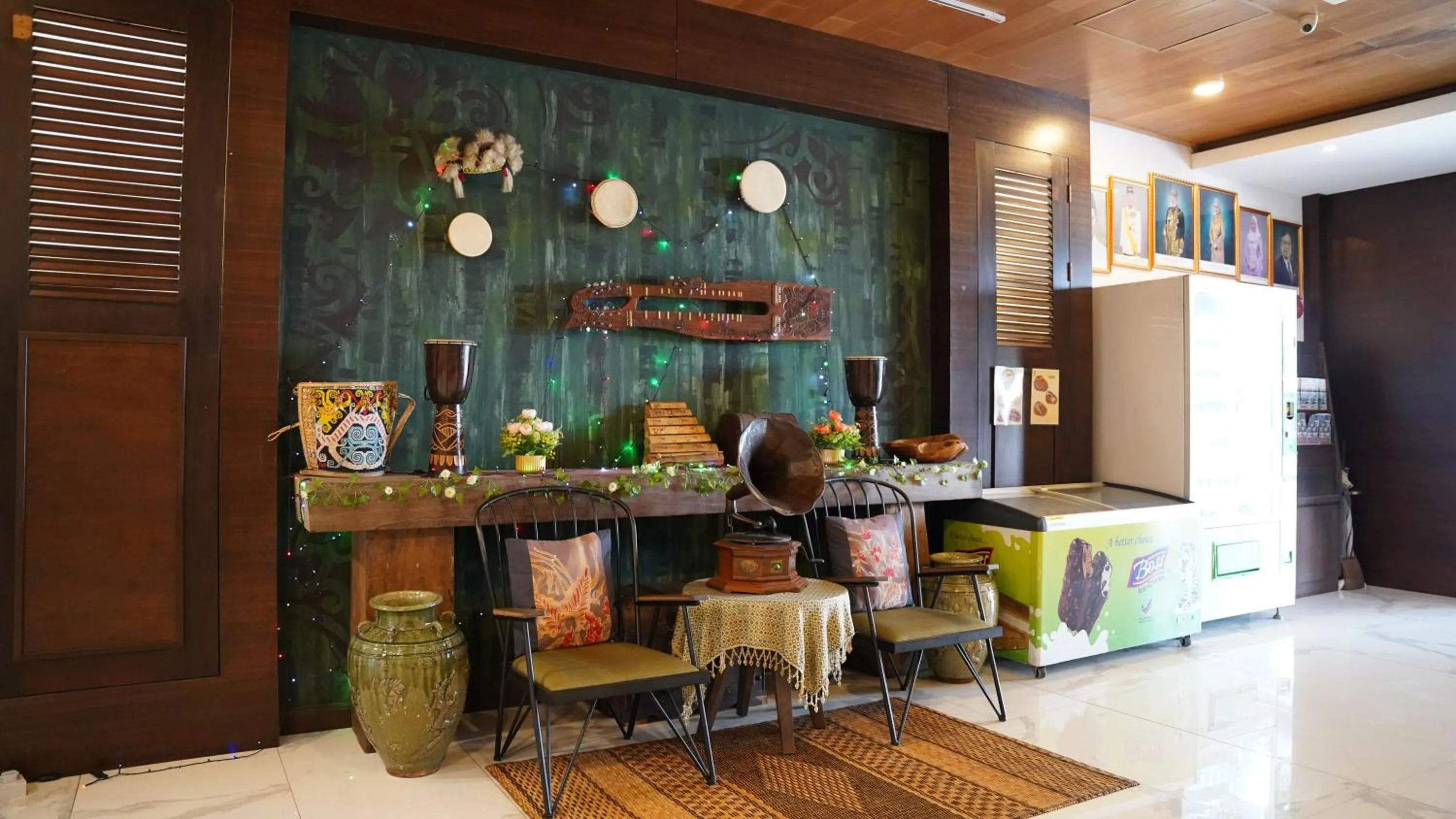 Seating area in Serapi Hotel