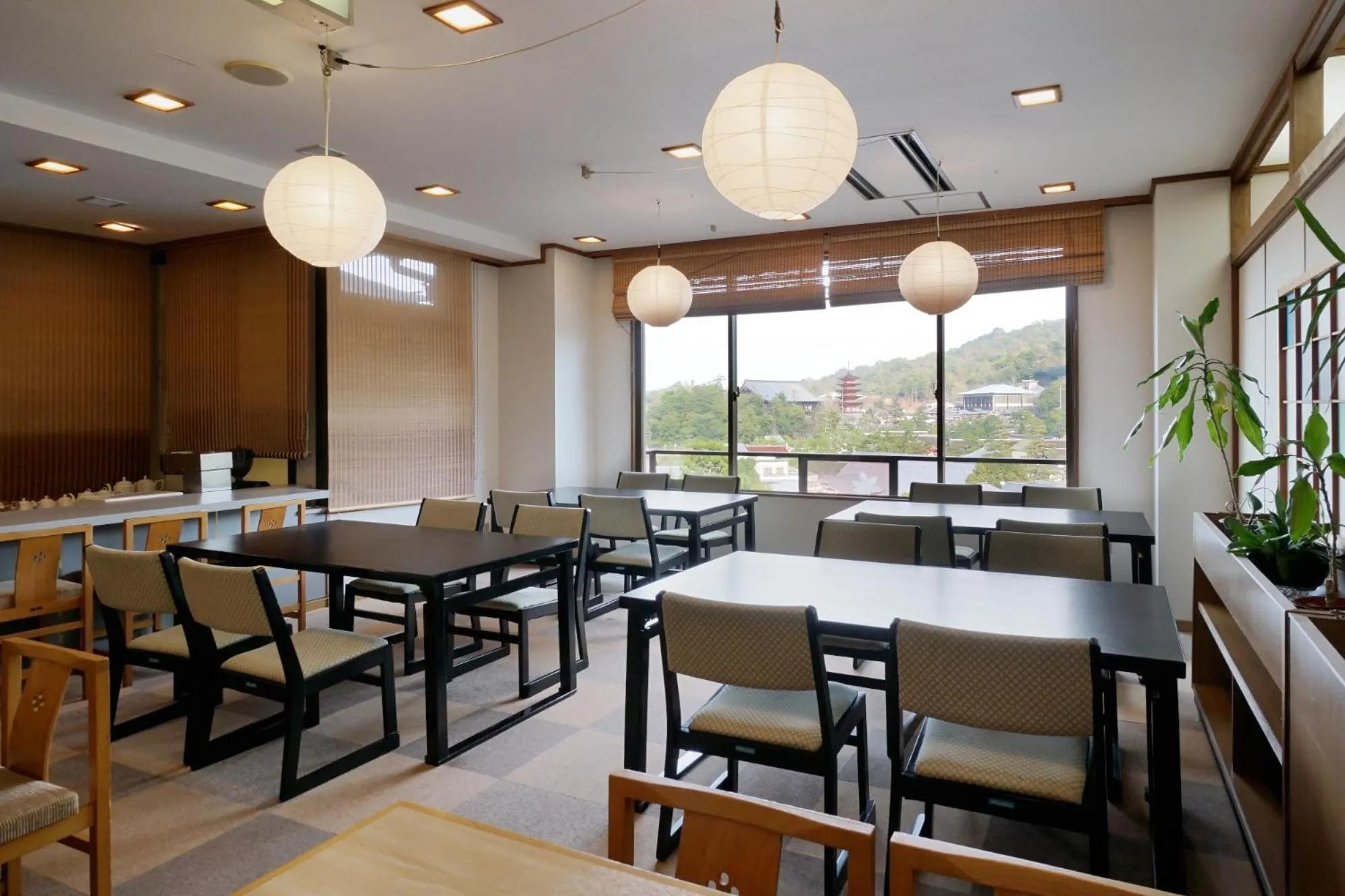 Restaurant/places to eat in Jukeiso