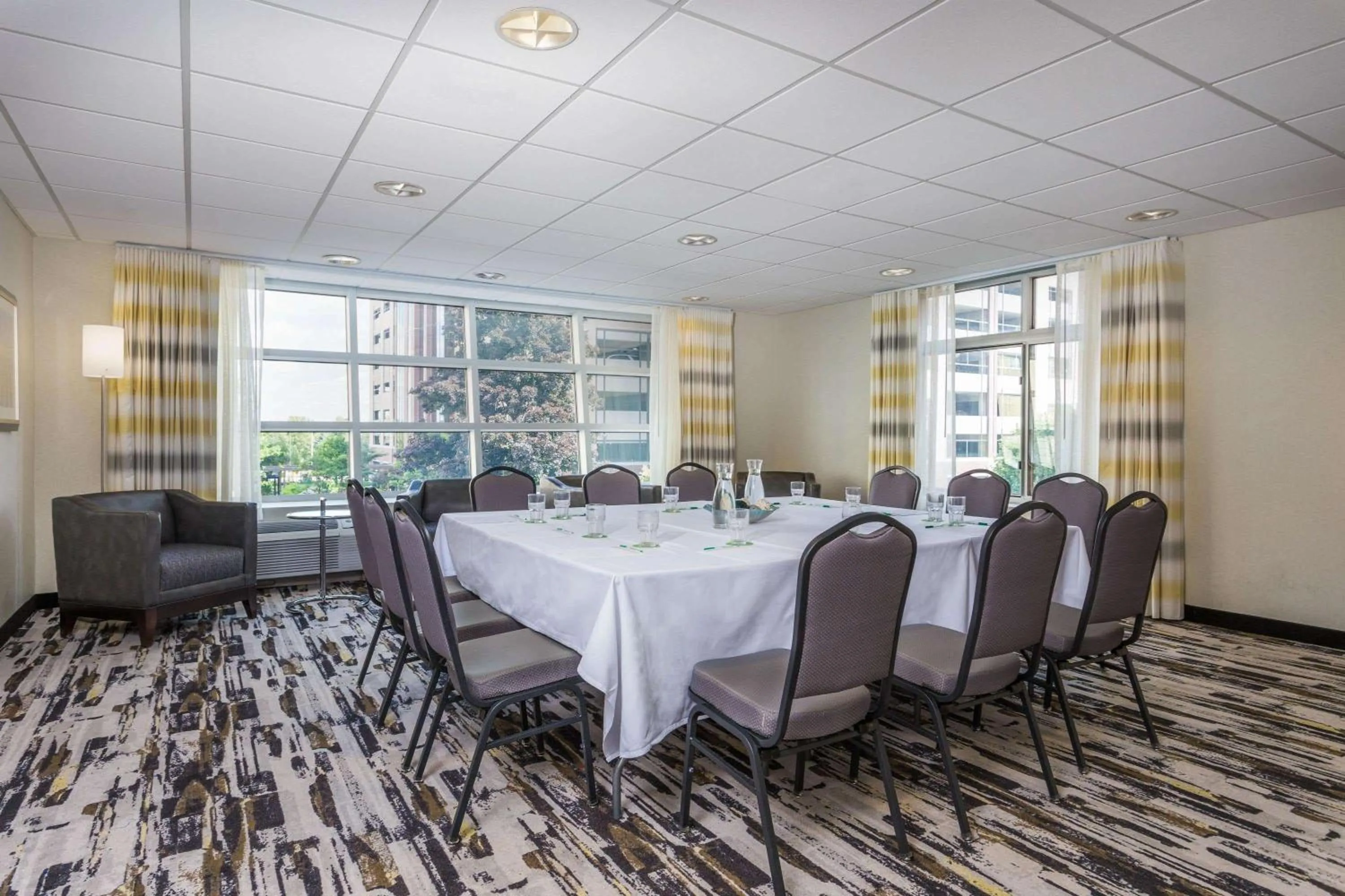 Meeting/conference room in Wyndham Garden Buffalo Downtown