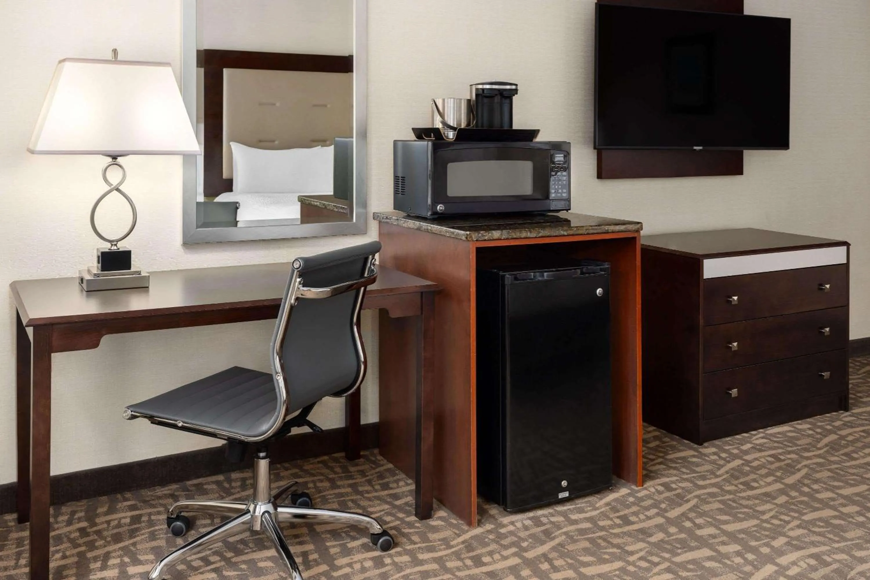 Photo of the whole room in Wyndham Garden Buffalo Downtown