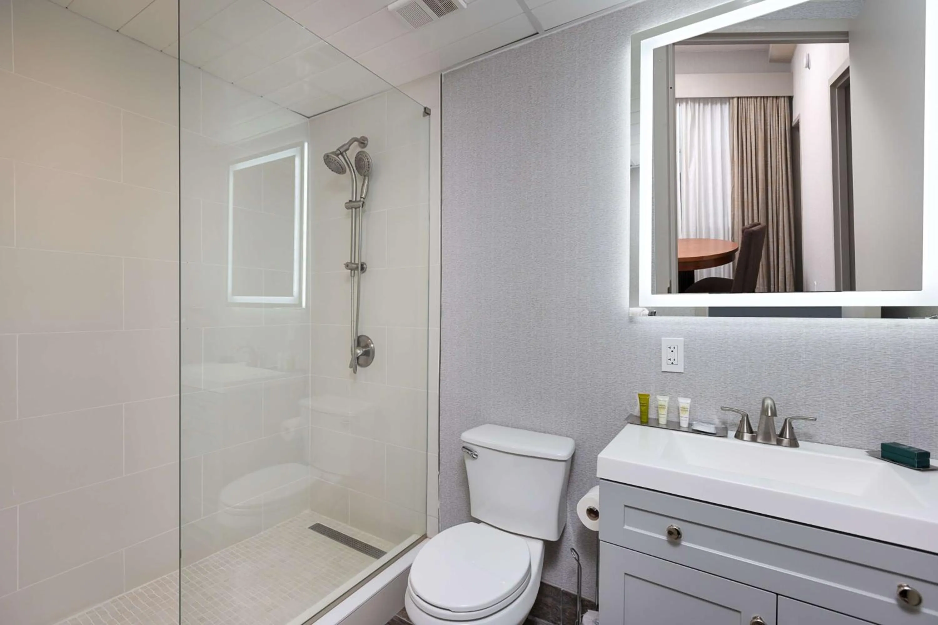 Bathroom in Inn at the Colonnade Baltimore - A DoubleTree by Hilton Hotel