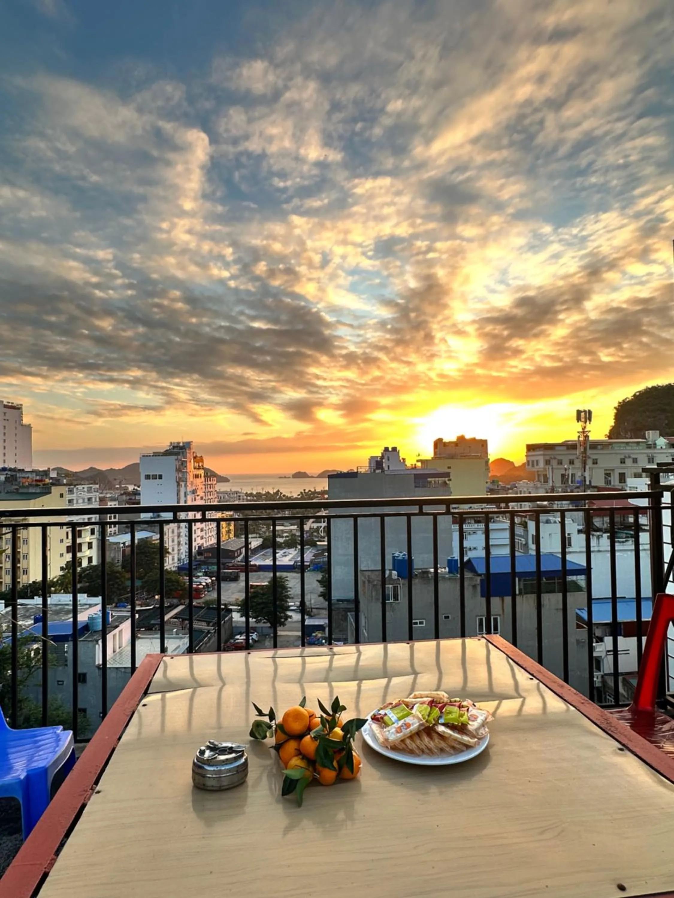 CatBa Sky View Hotel