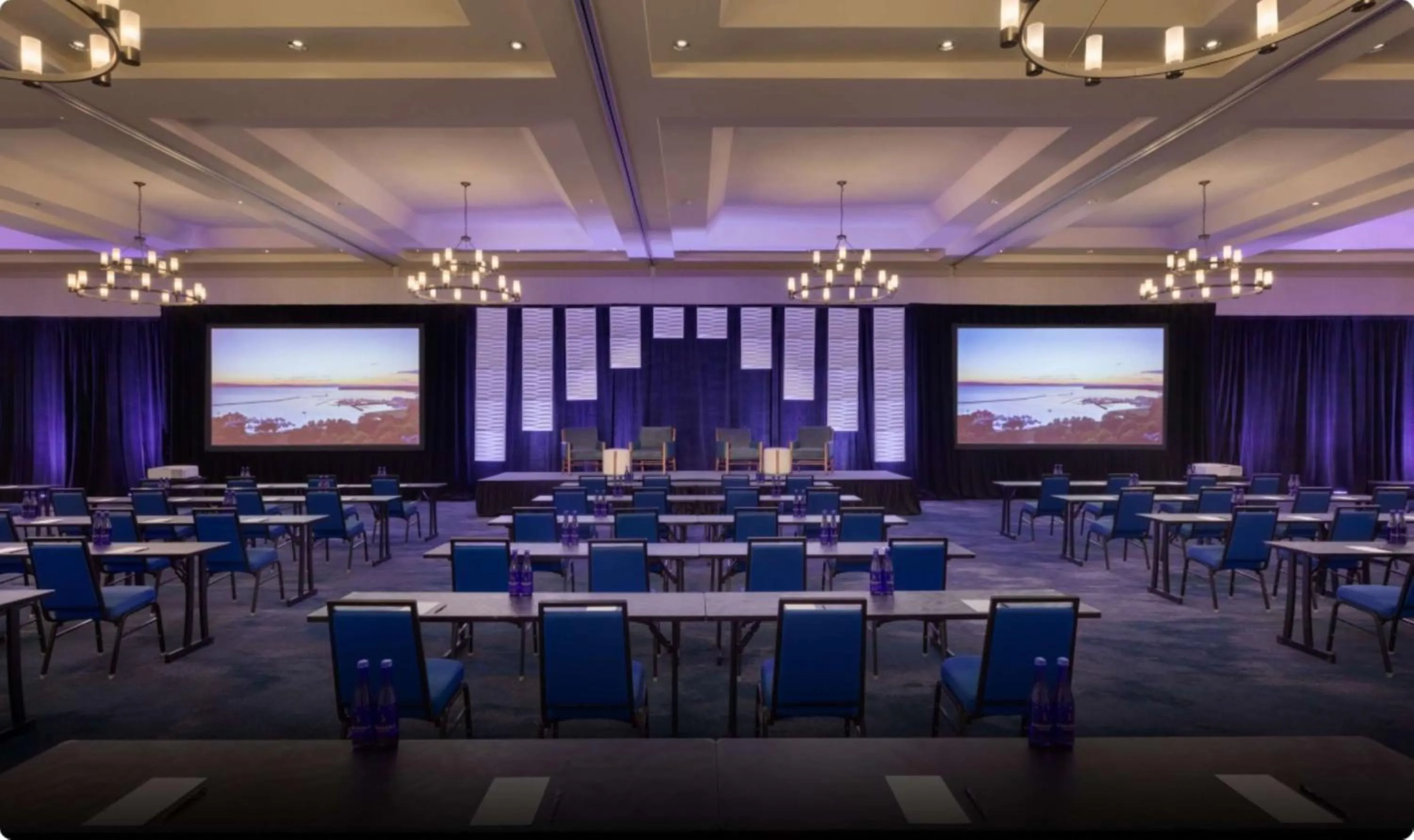 Meeting/conference room in Hotel Champlain Burlington, Curio Collection by Hilton