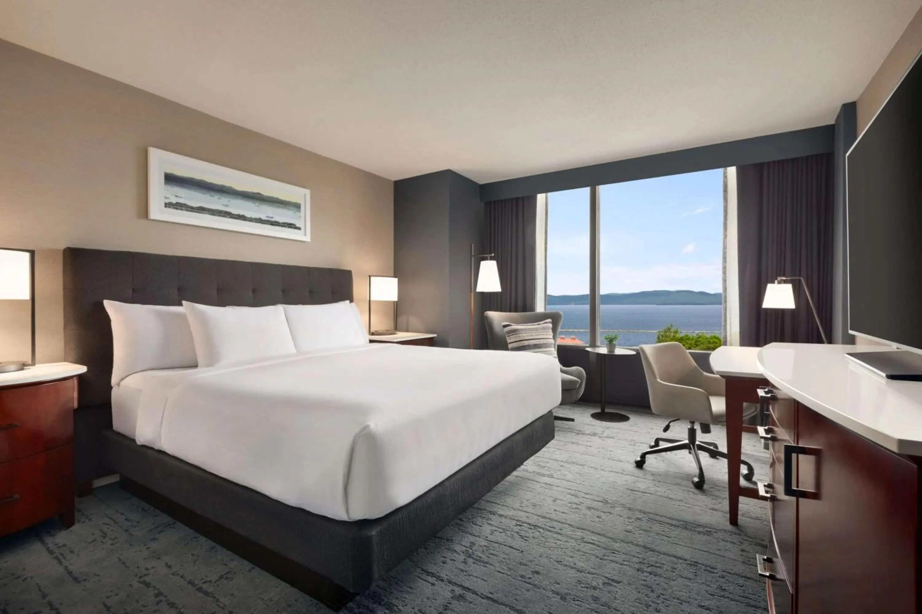 Bed in Hotel Champlain Burlington, Curio Collection by Hilton