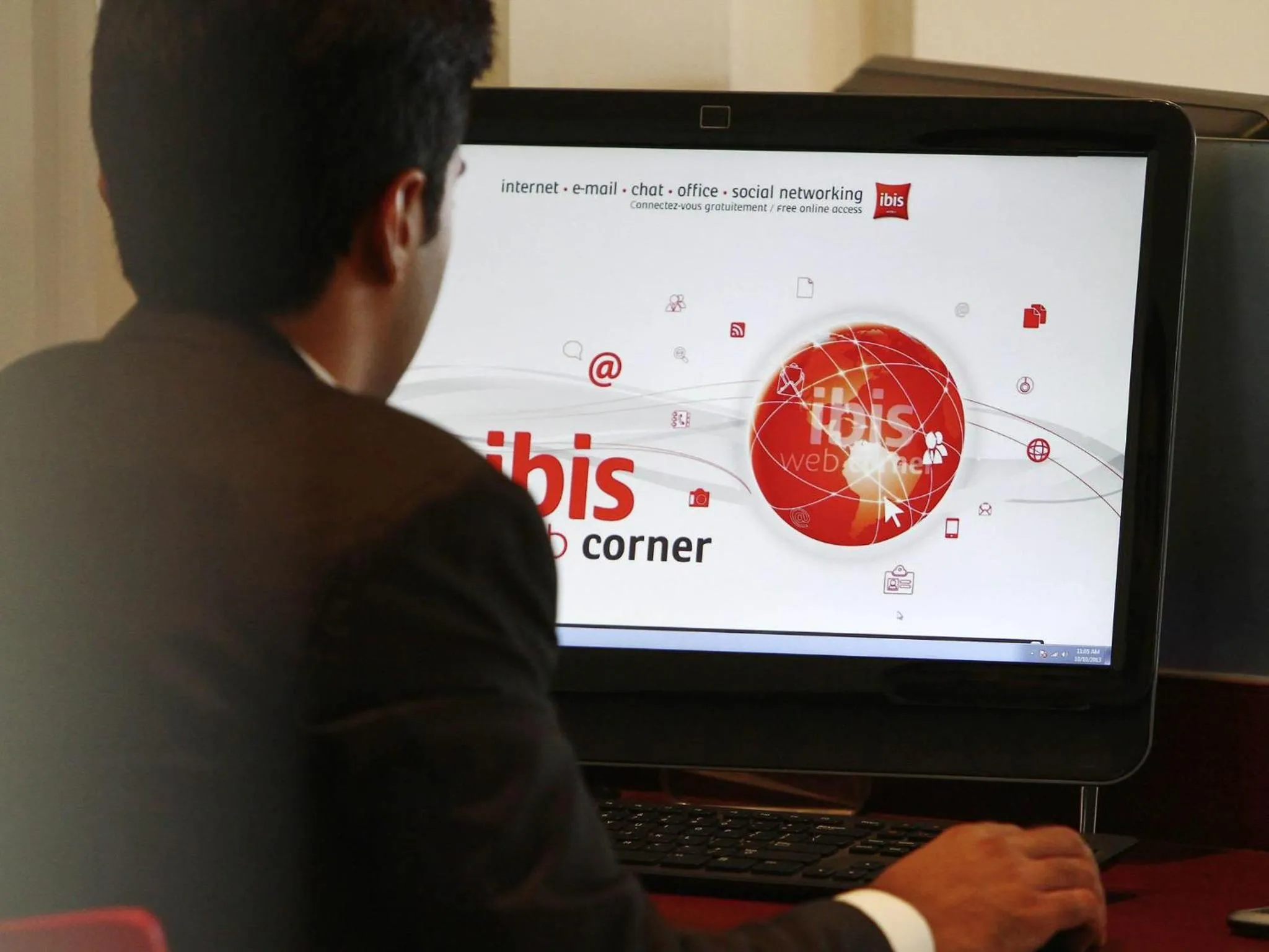 Meeting/conference room in ibis Navi Mumbai - An Accor Brand