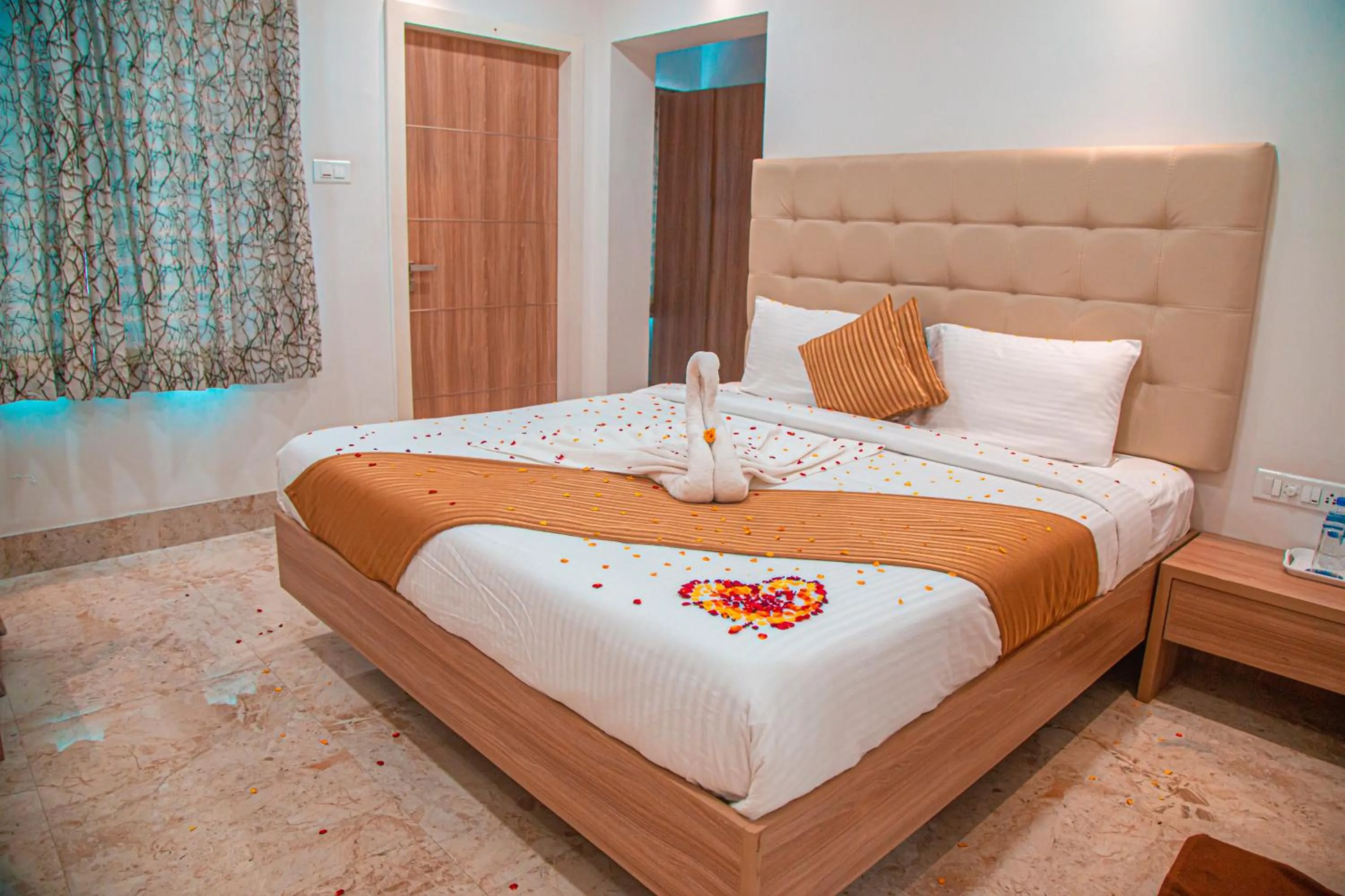 Bed in Park Avenue Suites