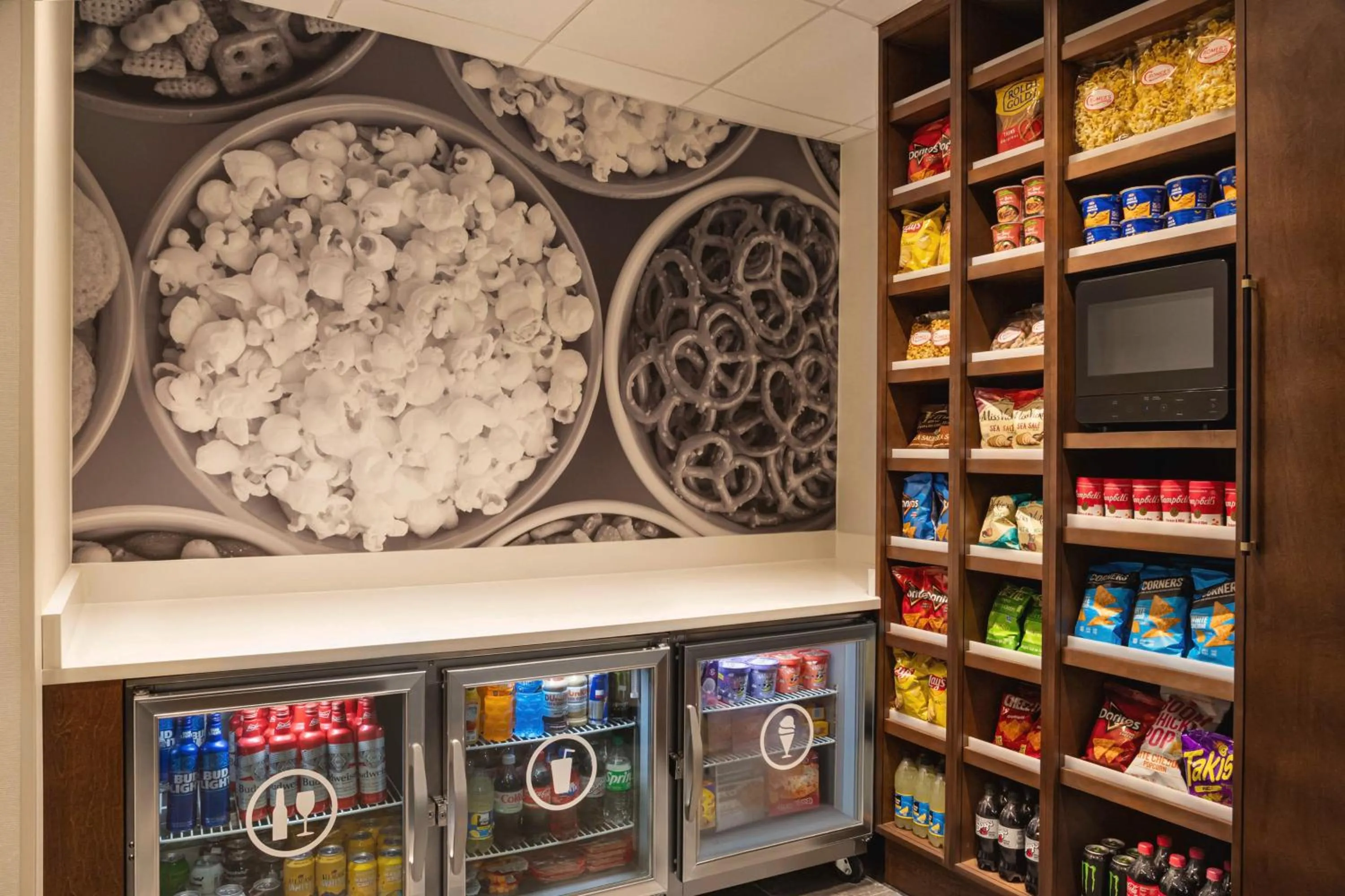 Restaurant/places to eat in Hampton Inn Columbia-Downtown Historic District