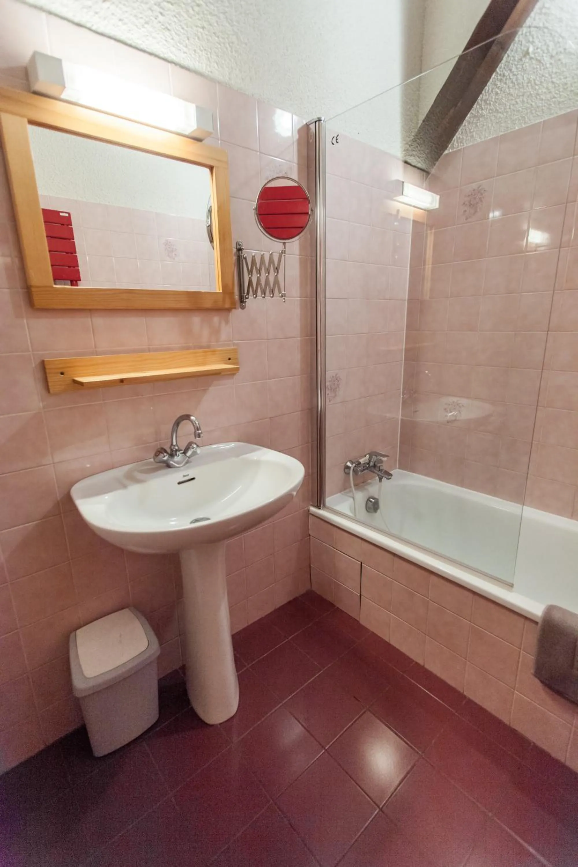 Bathroom in Résidence La Cour