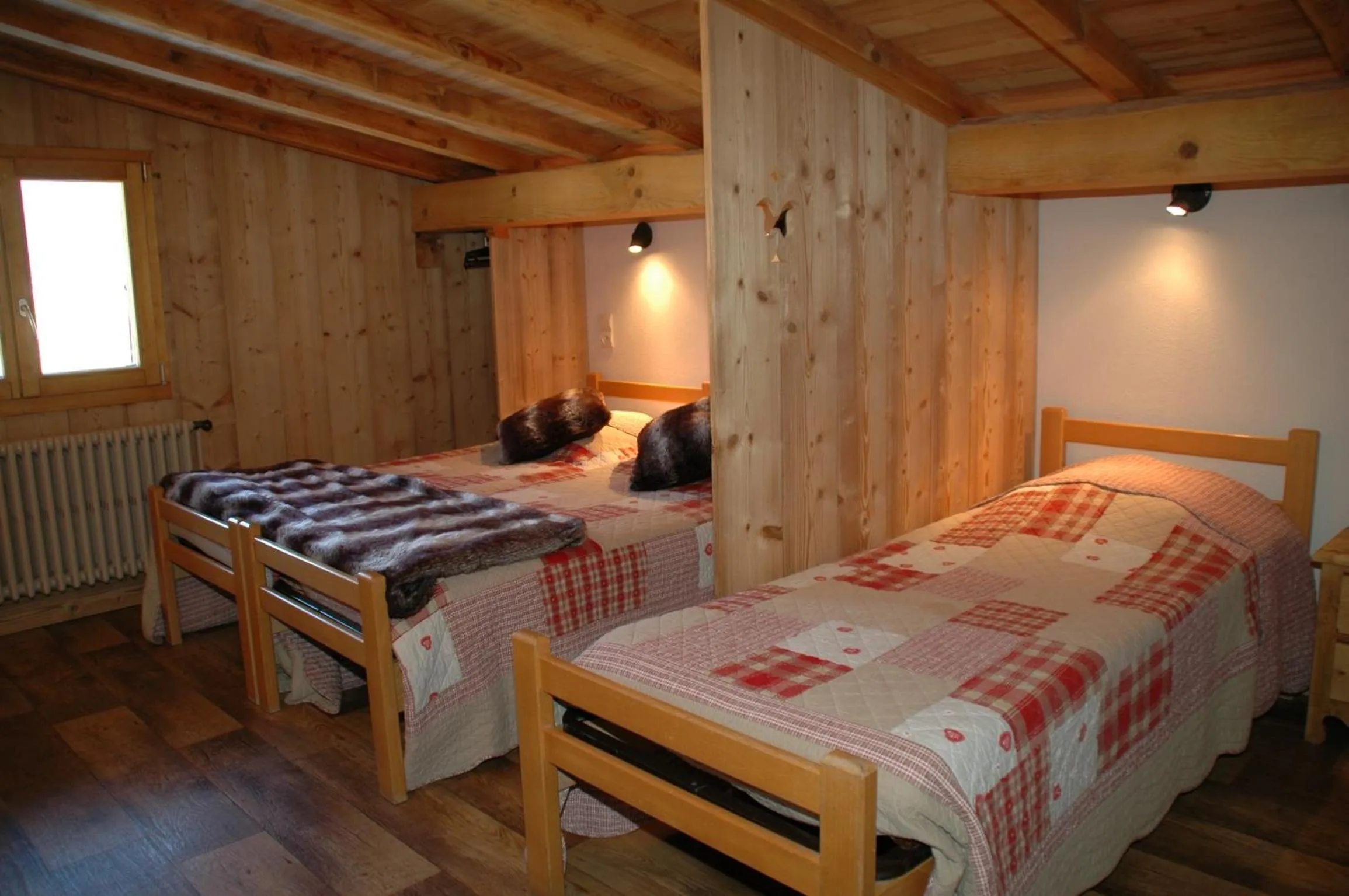 Bedroom, Bed in Appartements Giffre et Clesson - DAHU COMPAGNIE