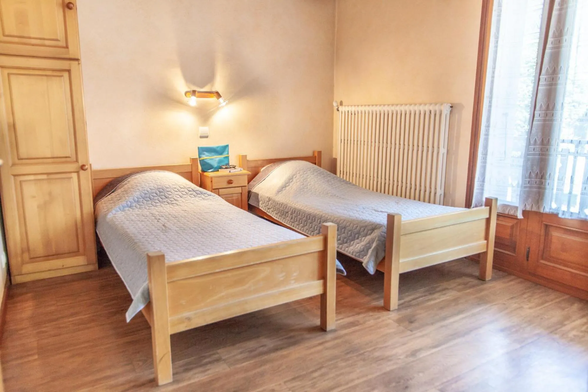 Bed in Appartements Giffre et Clesson - DAHU COMPAGNIE