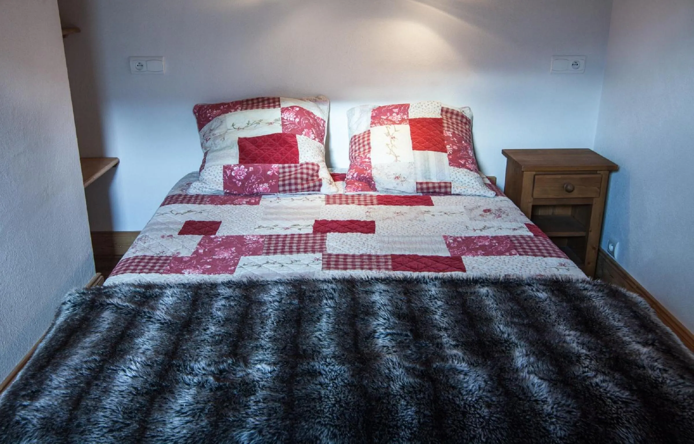 Bedroom, Bed in Appartements Giffre et Clesson - DAHU COMPAGNIE