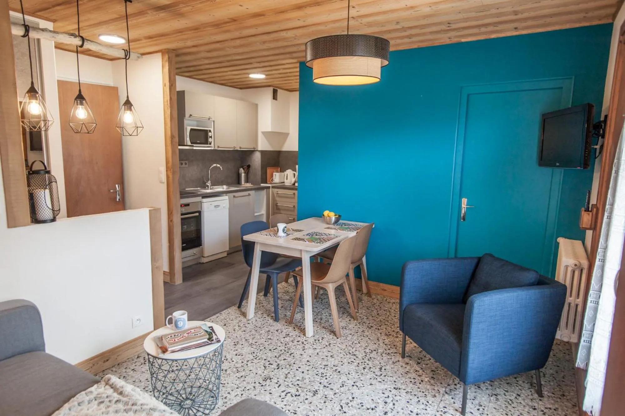 TV and multimedia in Appartements Giffre et Clesson - DAHU COMPAGNIE