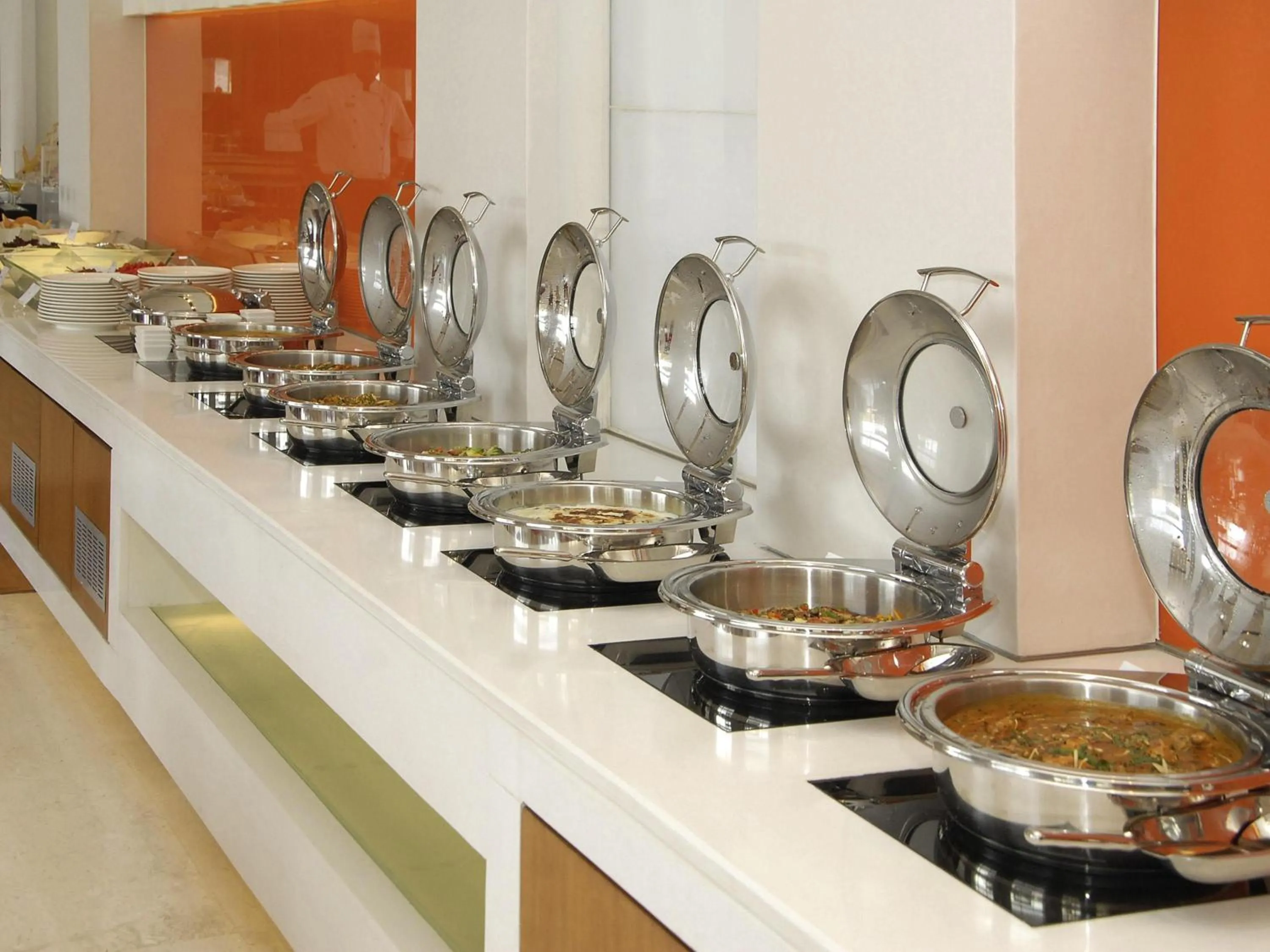 Restaurant/places to eat in ibis New Delhi Aerocity - An Accor Brand