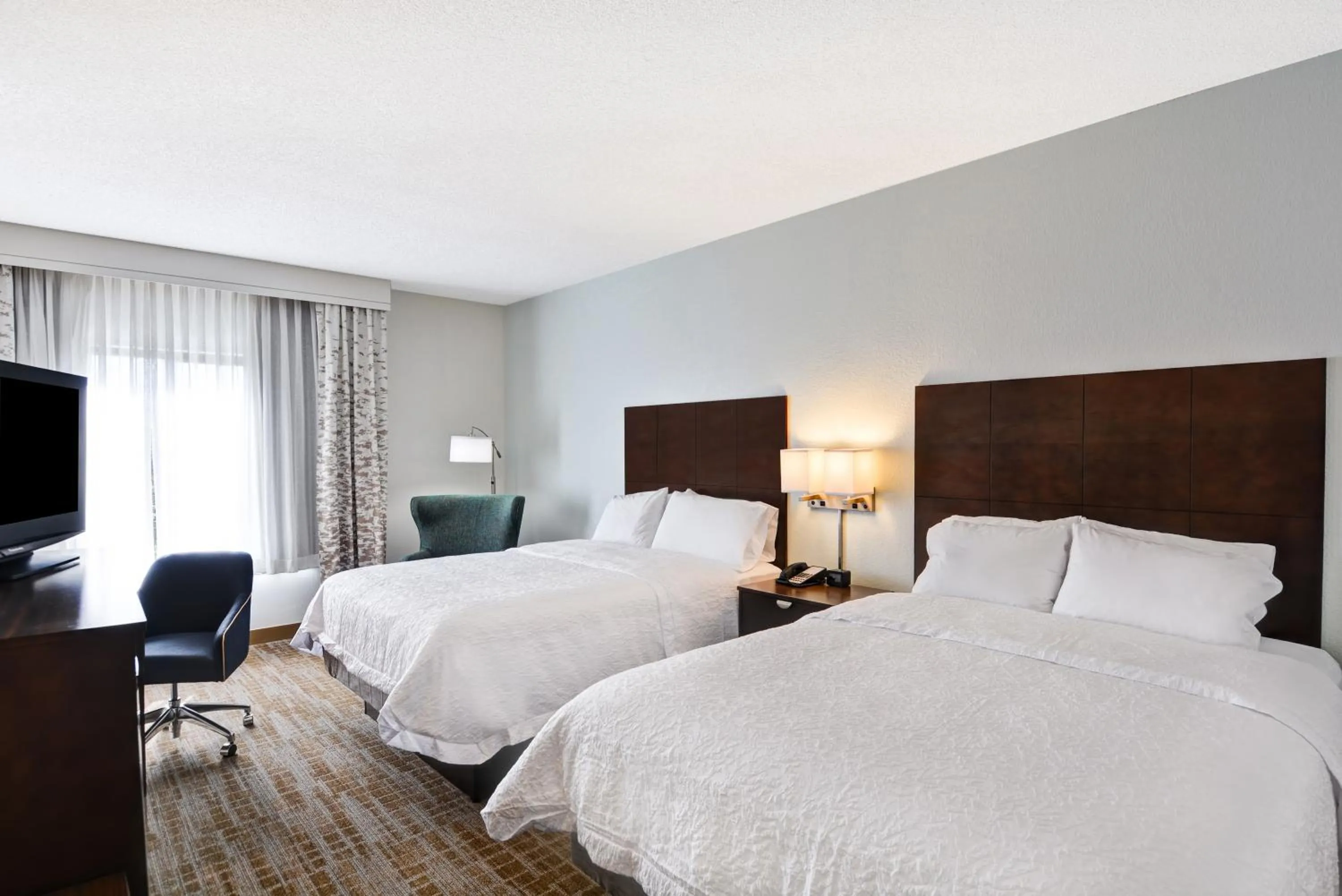 Bedroom, Bed in Hampton Inn & Suites Boynton Beach