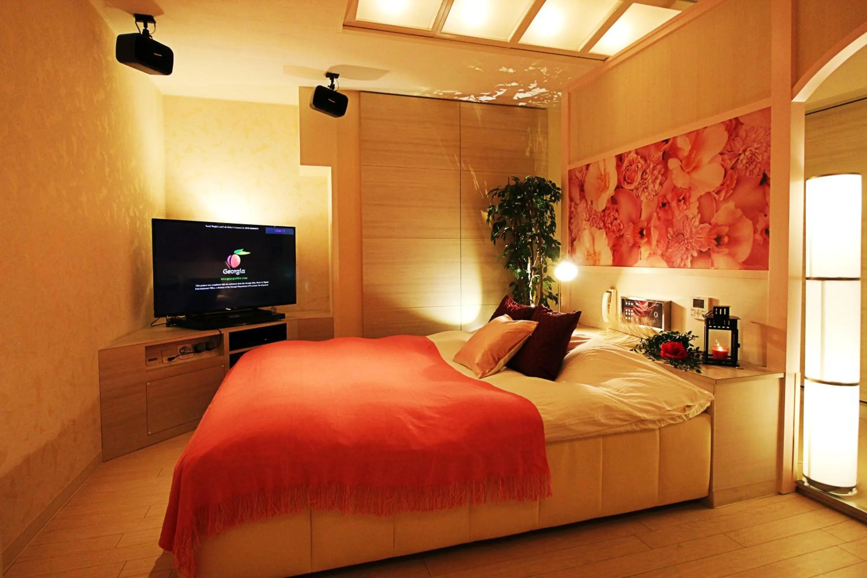 Bed in HOTEL O2 -全室人工ラドン温泉-Adult only