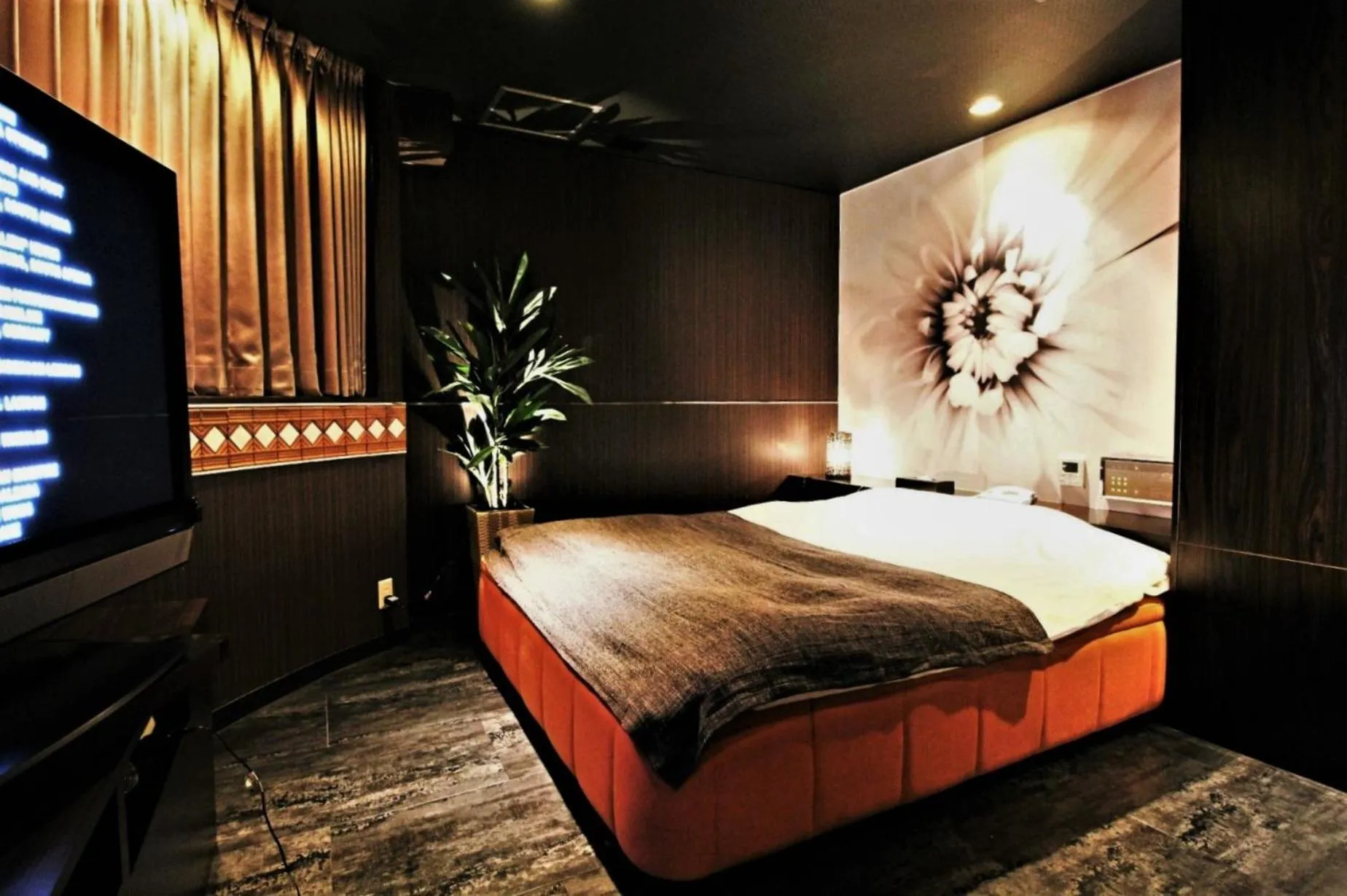 Bed in HOTEL O2 -全室人工ラドン温泉-Adult only