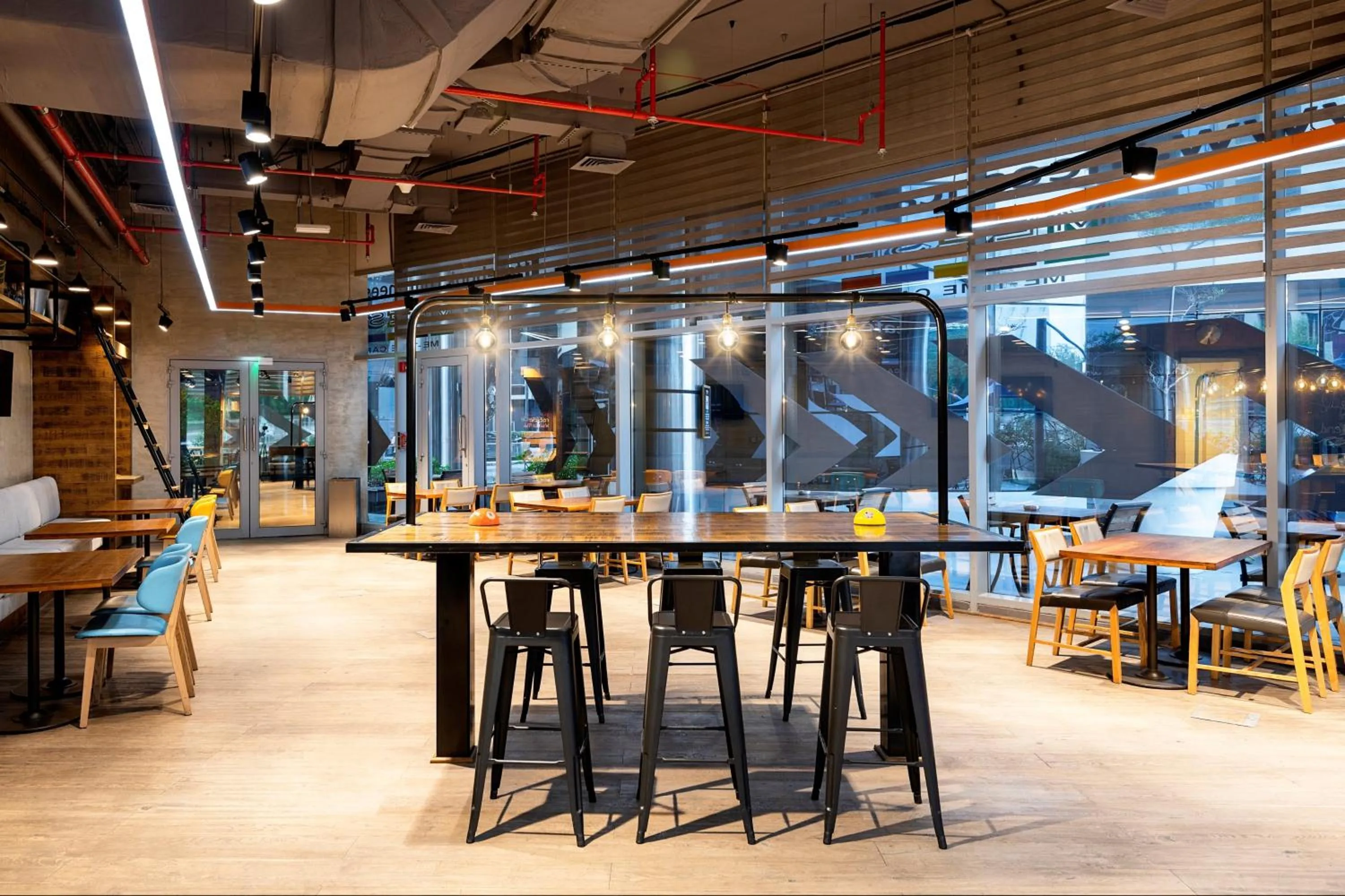 Coffee/tea facilities in Crowne Plaza Doha - The Business Park by IHG