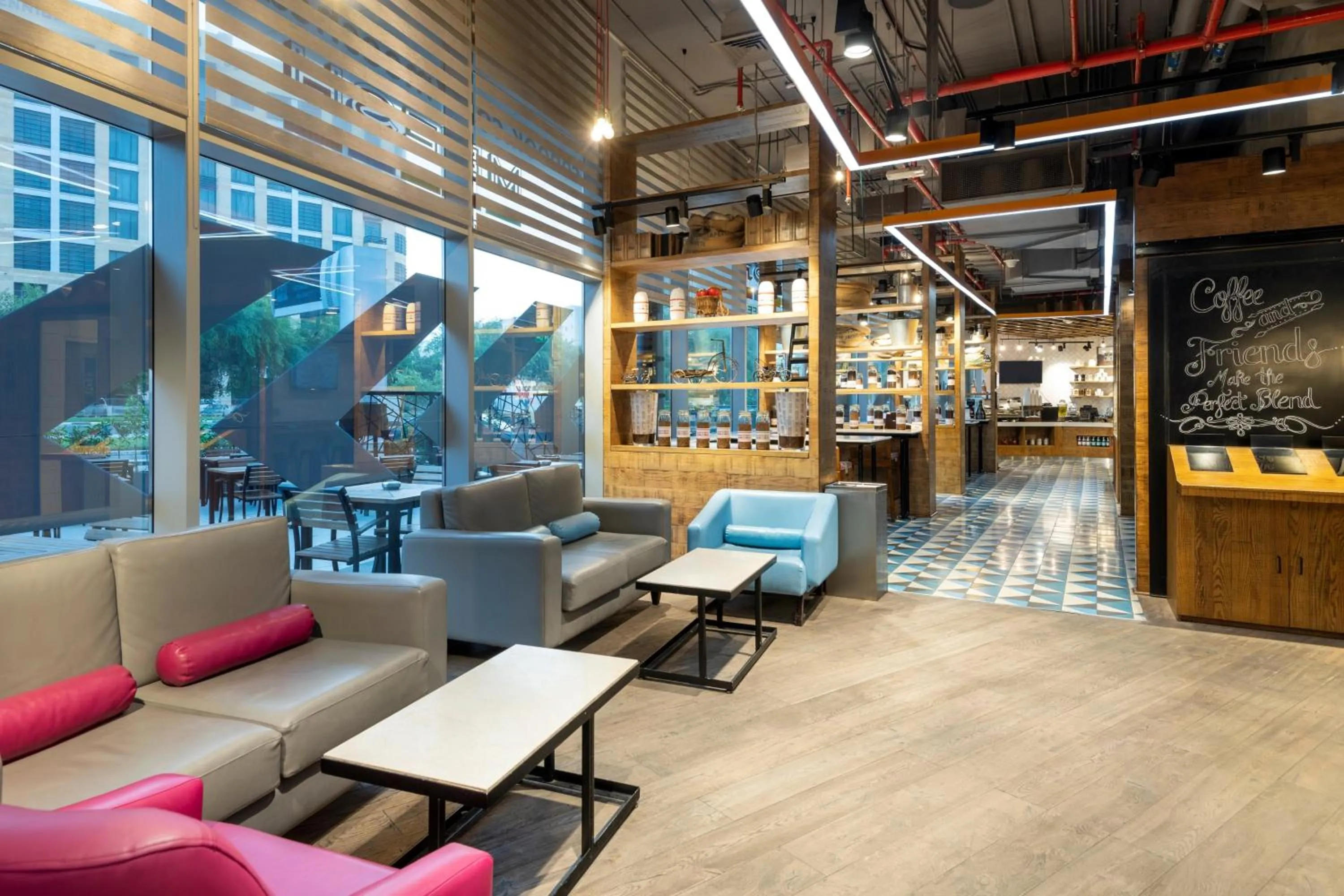 Coffee/tea facilities in Crowne Plaza Doha - The Business Park by IHG