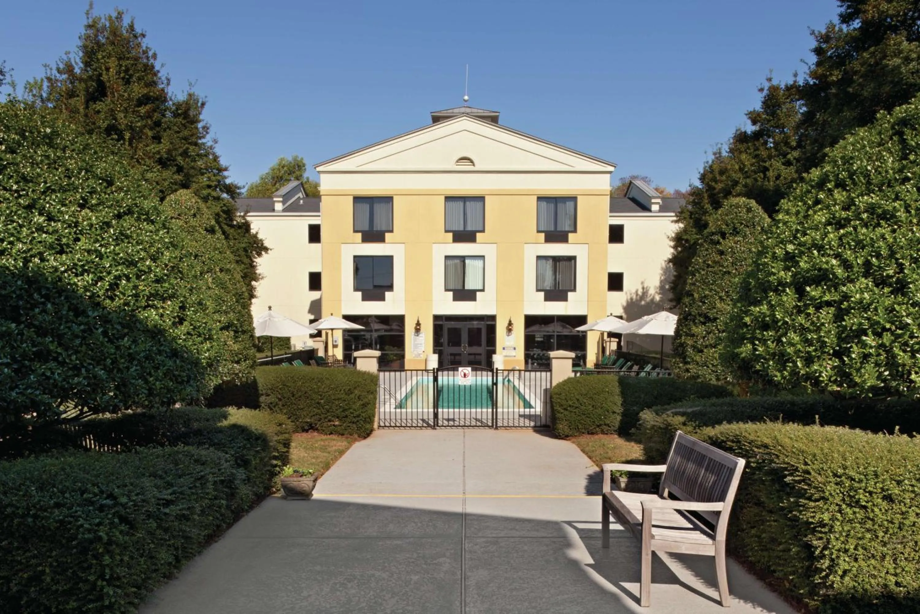 Pool view in DoubleTree by Hilton Charlotte Airport