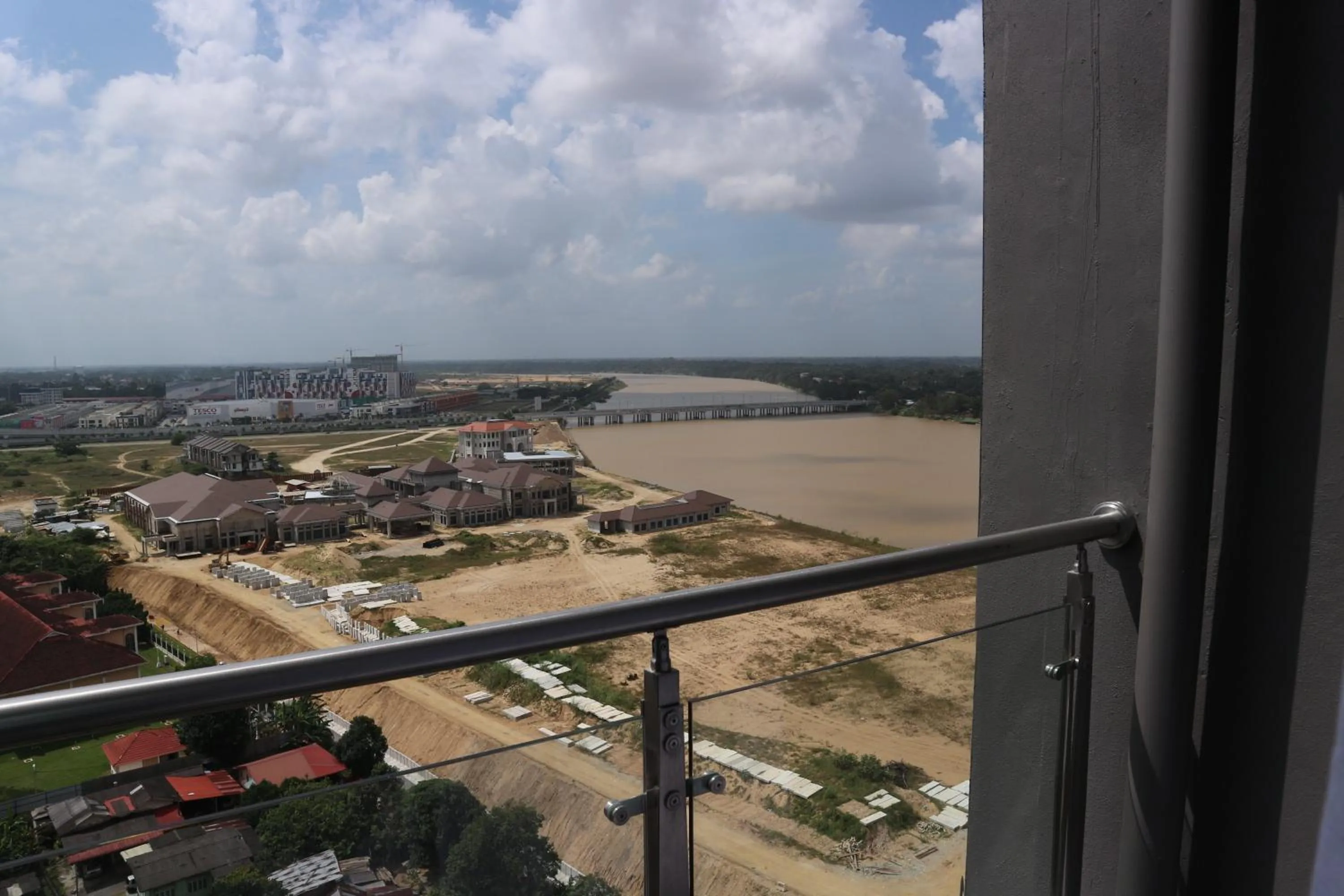 Balcony/Terrace in Prestige Sky Riverfront