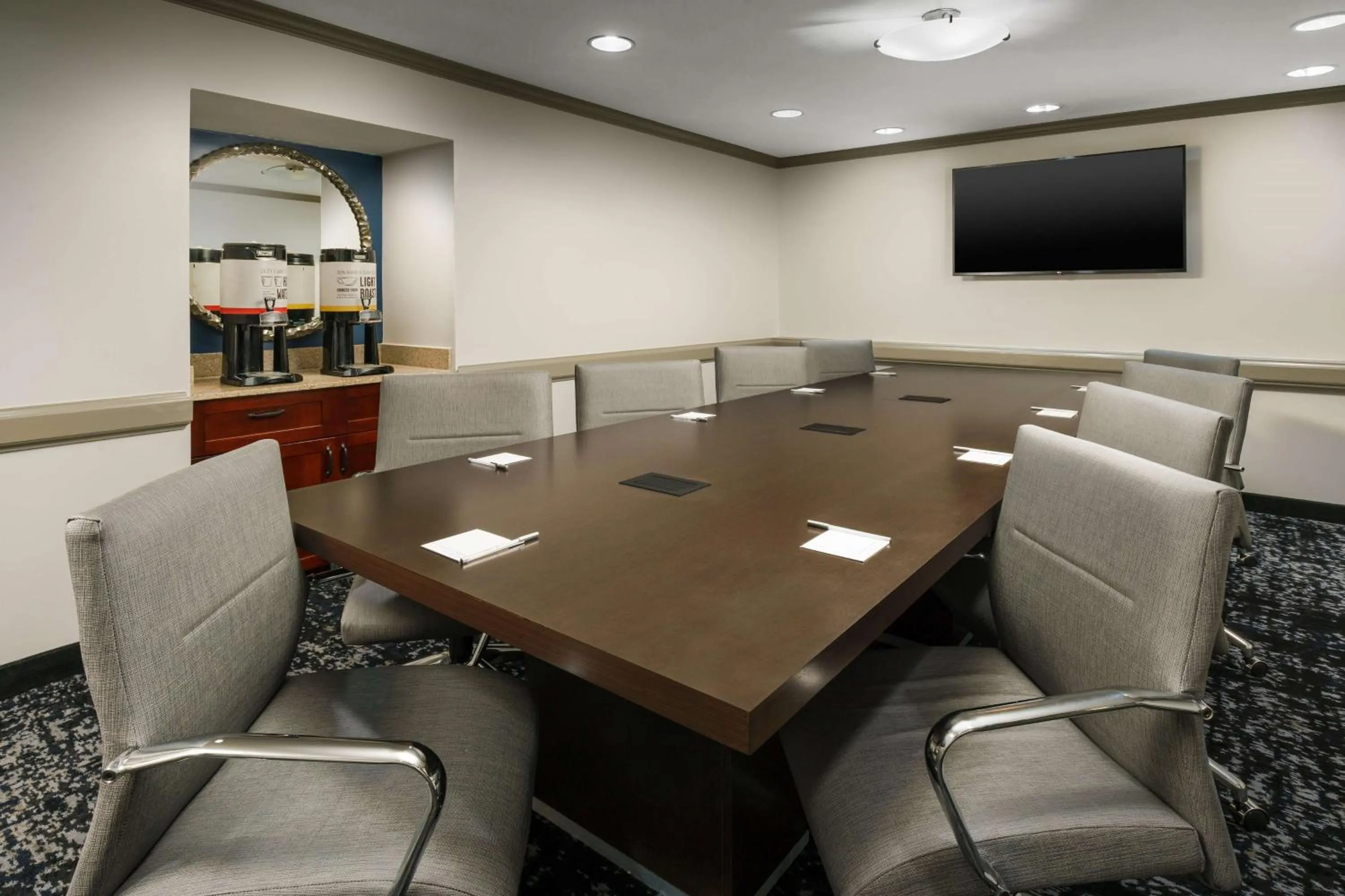 Meeting/conference room in Hampton Inn & Suites Baltimore Inner Harbor