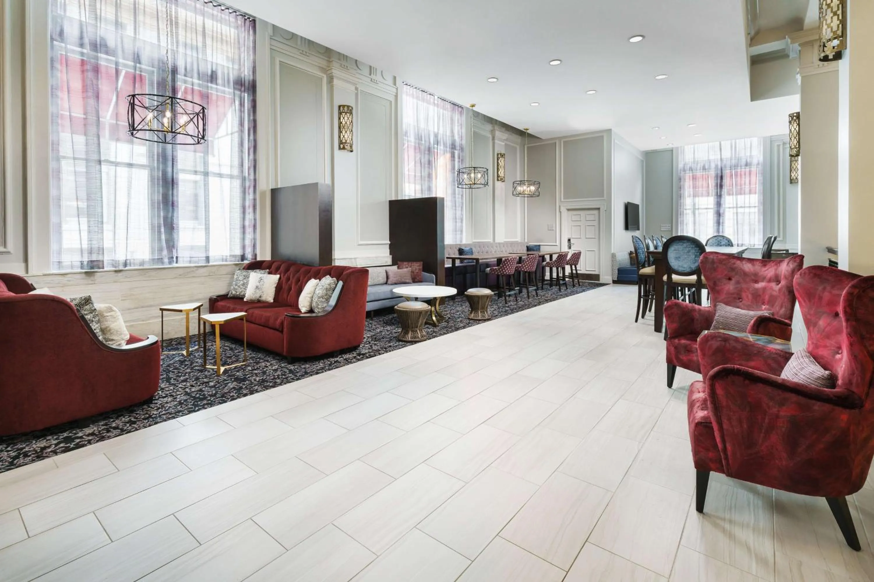 Lobby or reception in Hampton Inn & Suites Baltimore Inner Harbor