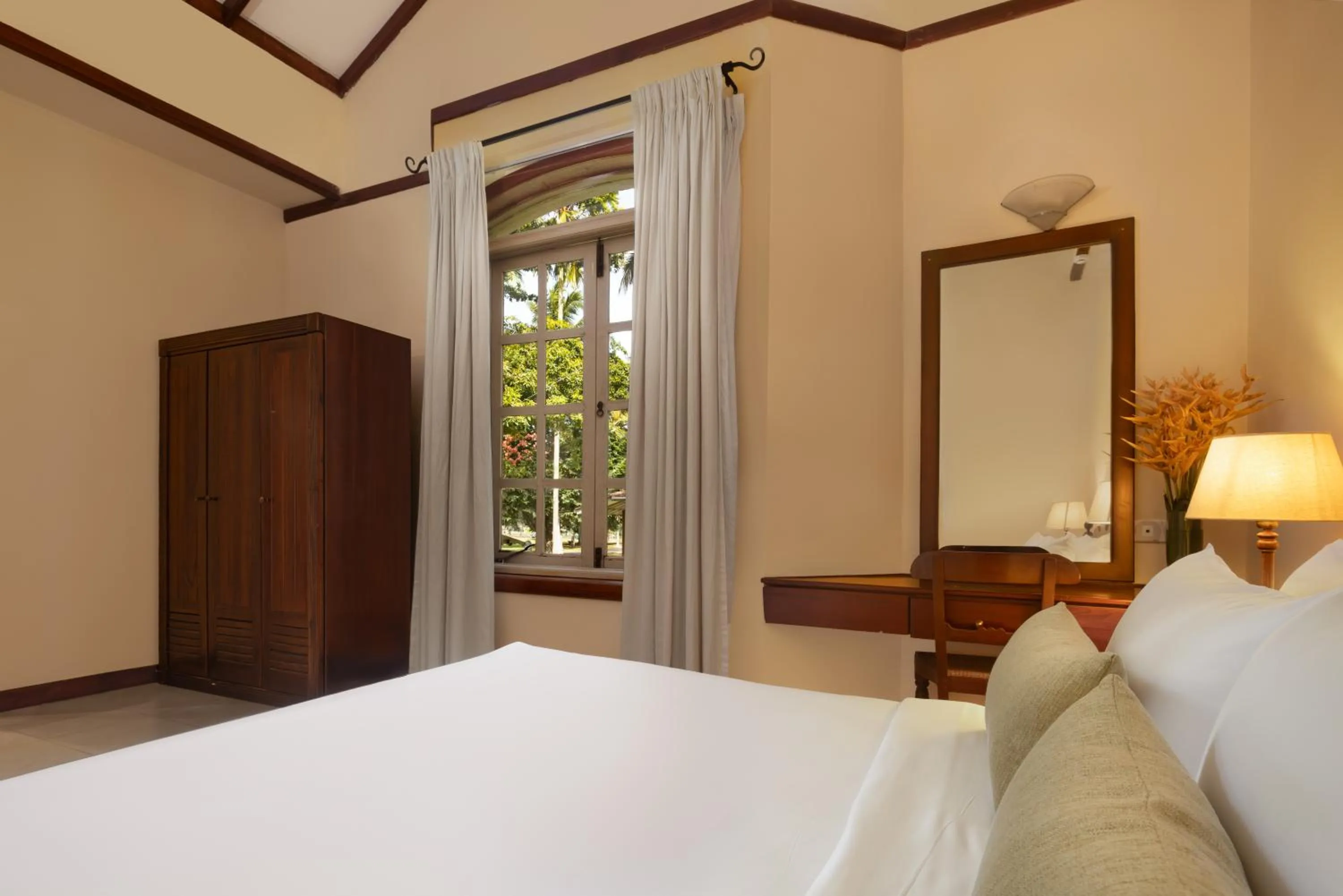 Bed in Tamarind Tree Garden Resort - Katunayake