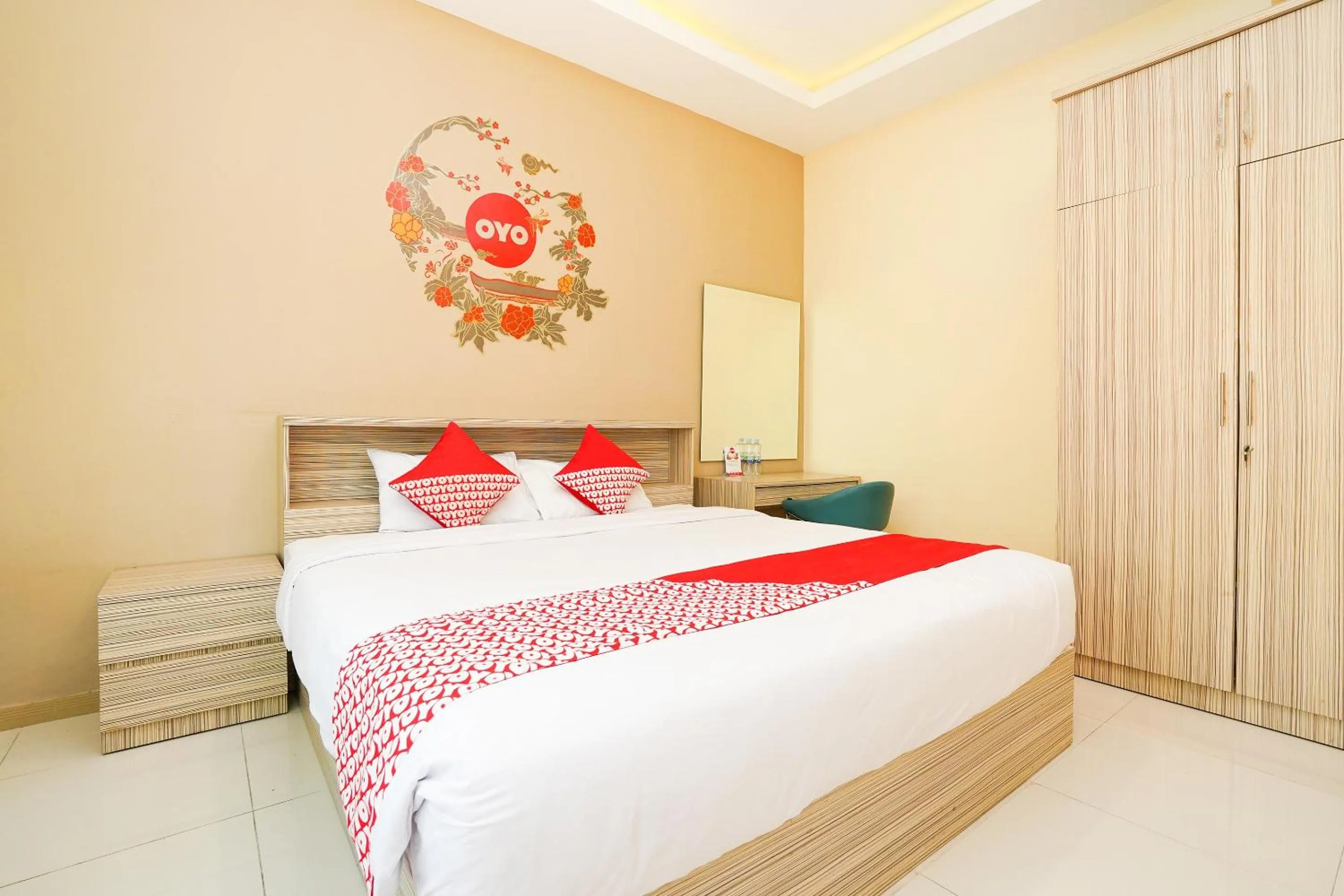 Bedroom, Bed in Capital O 175 K-60 Residence